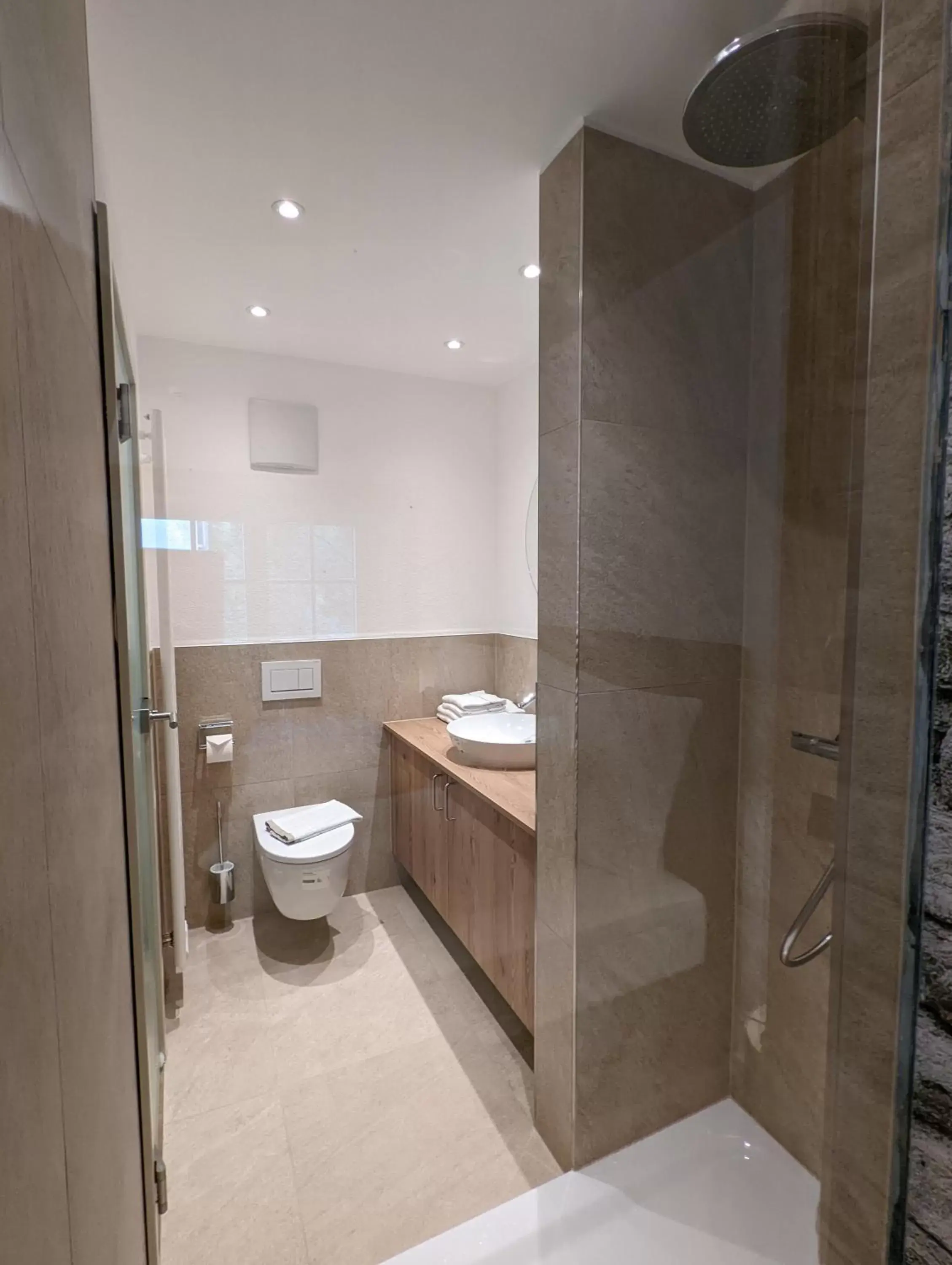 Altes Mühlenzimmer - single occupancy in Hotel und Weingut Karlsmühle Altes Mühlenzimmer - single occupancy in Hotel und Weingut Karlsmühle