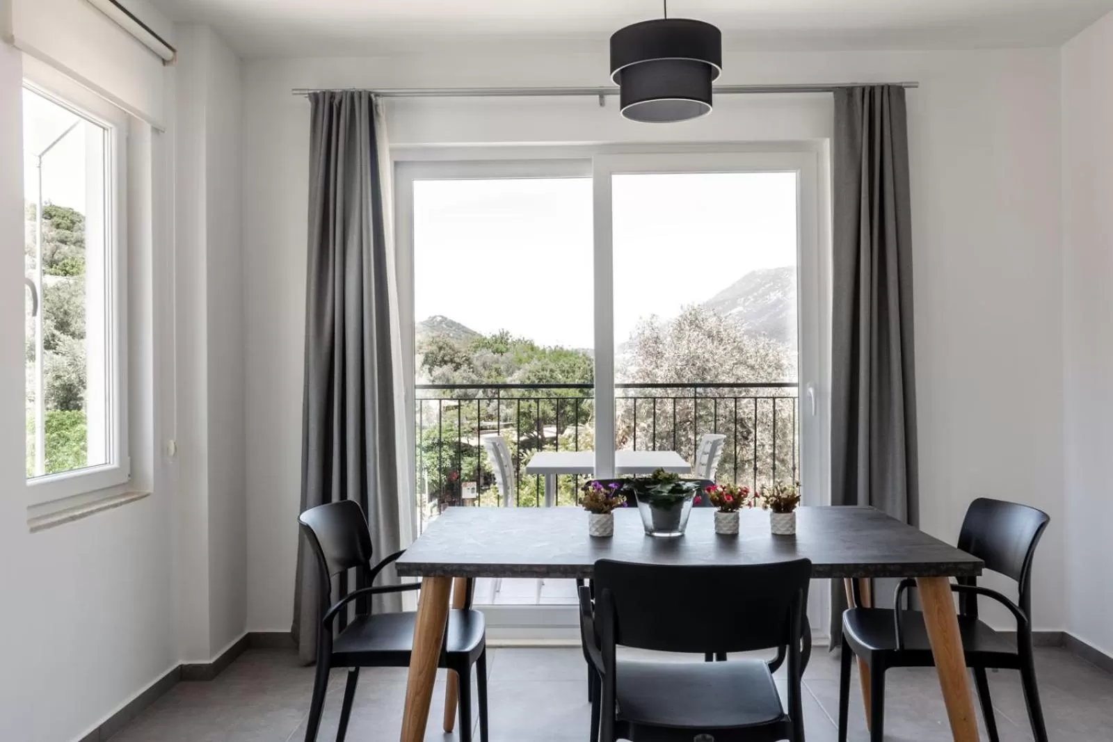 Communal lounge/ TV room in La Moda Aparts