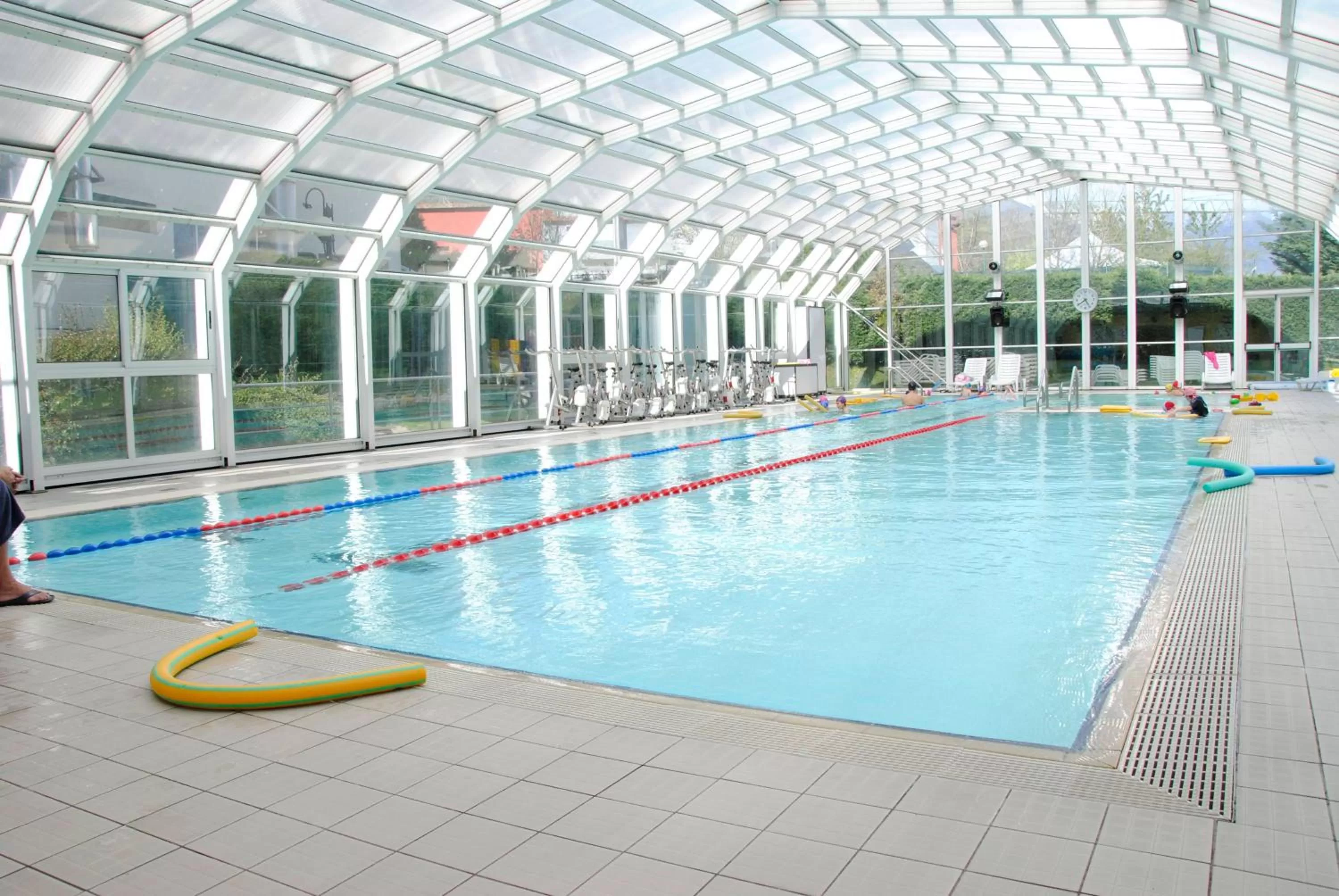 Swimming pool in Etoile Du Nord