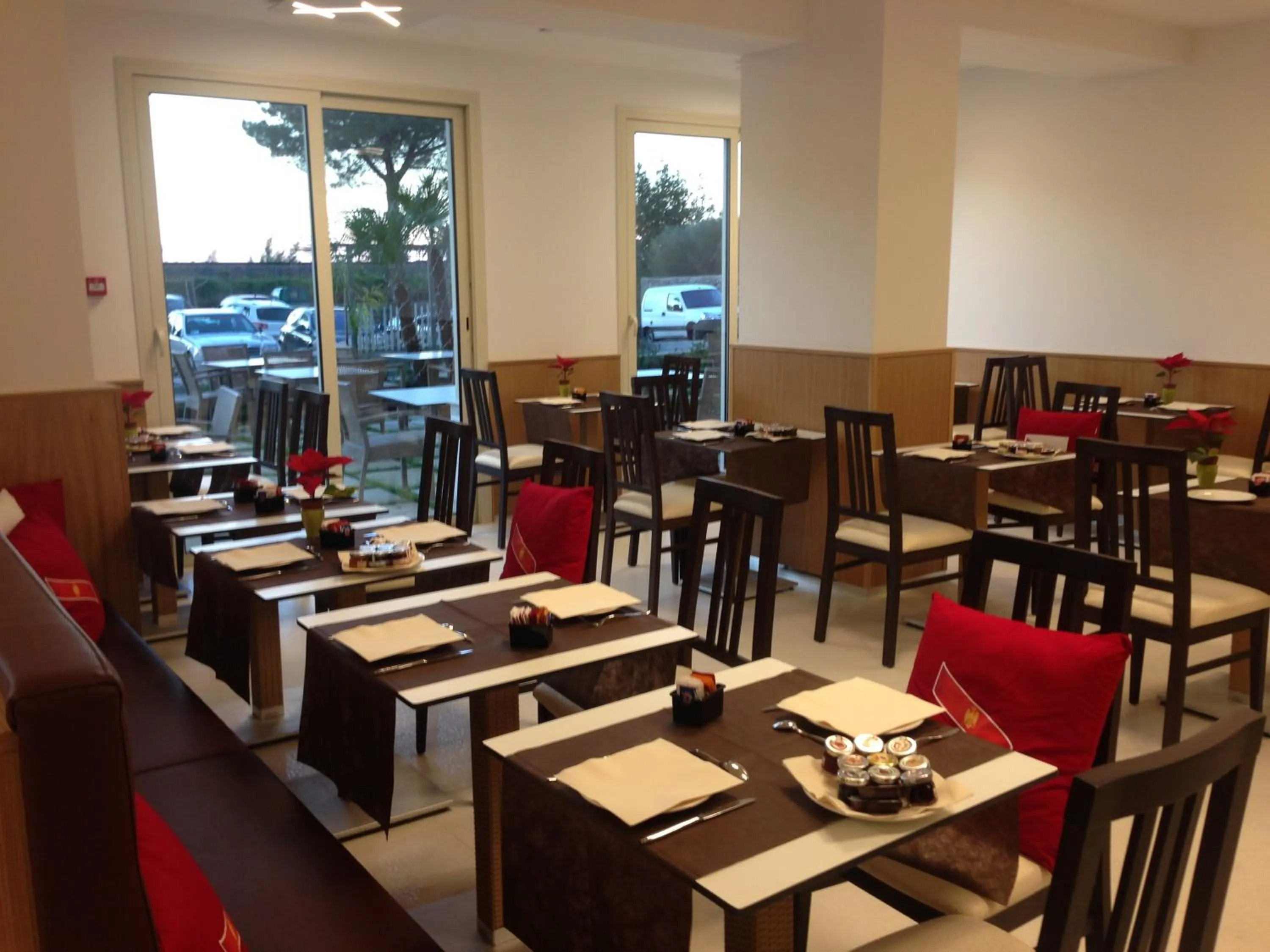 Restaurant/places to eat in Villa Eva Hotel