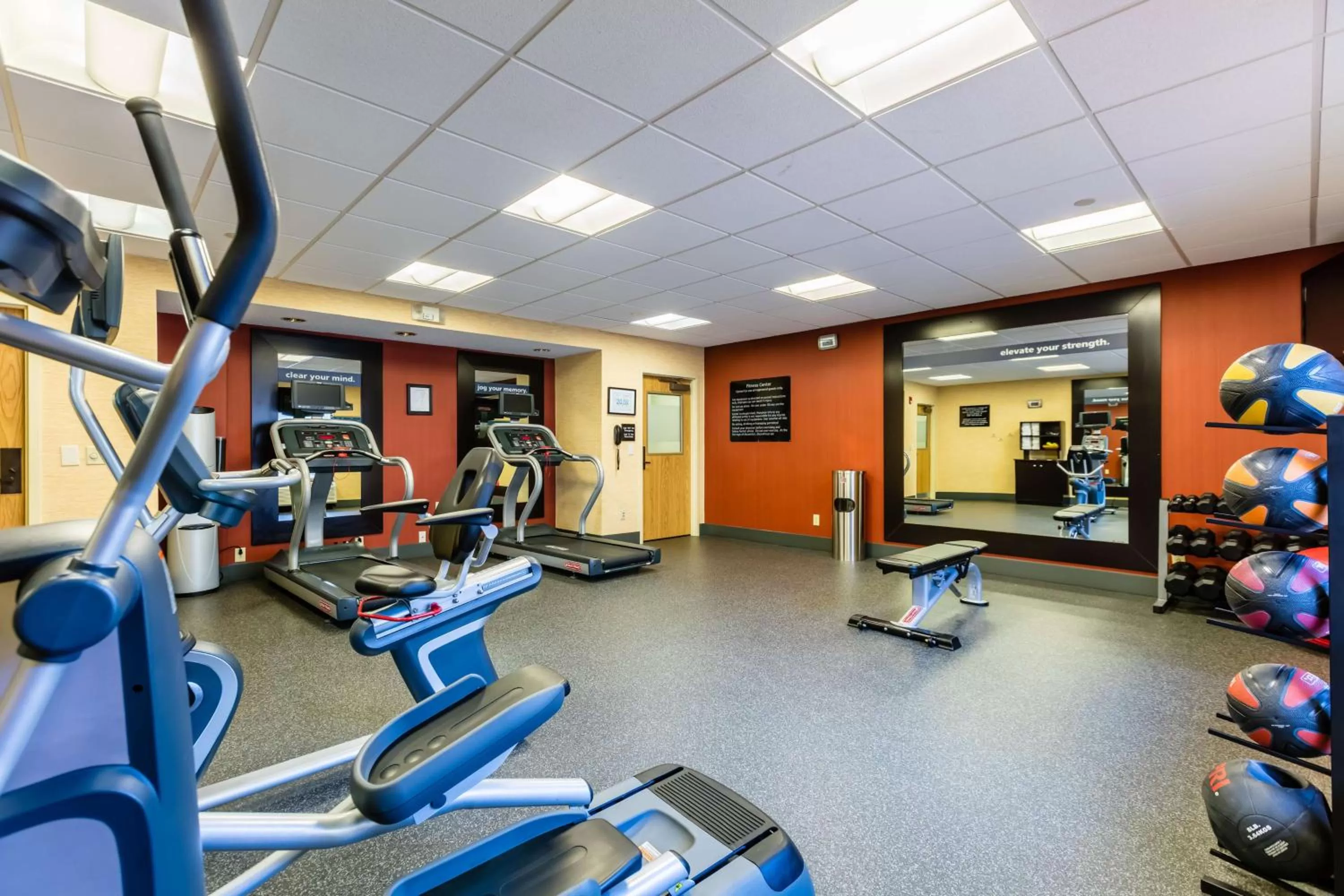 Fitness centre/facilities in Hampton Inn St Charles St Peters