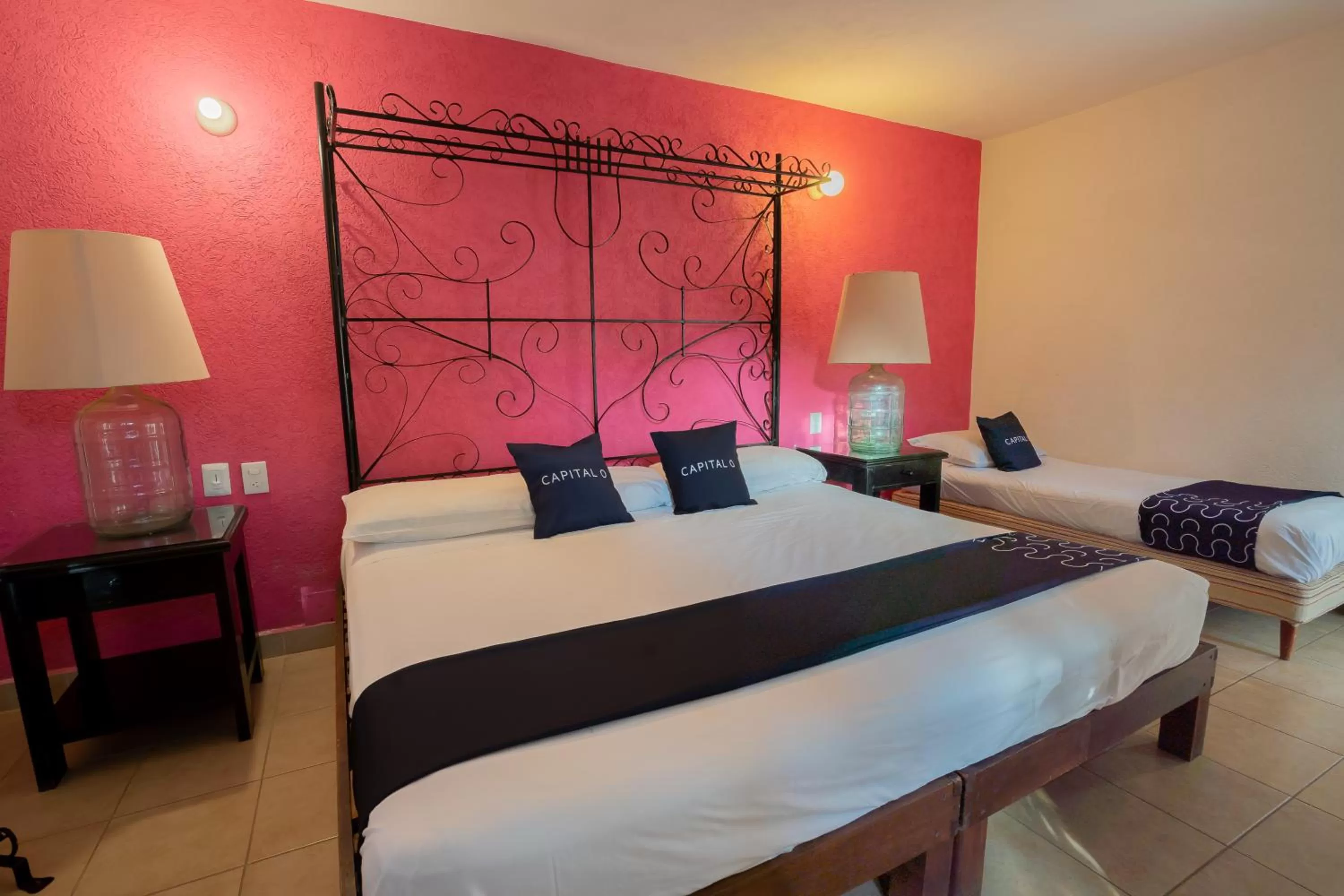 Bedroom, Bed in Hotel Mision, Acapulco centro