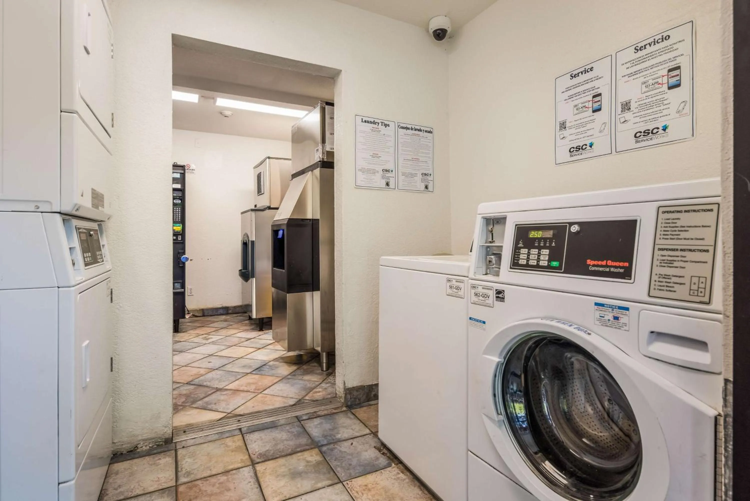 Property building in Motel 6-Rohnert Park, CA