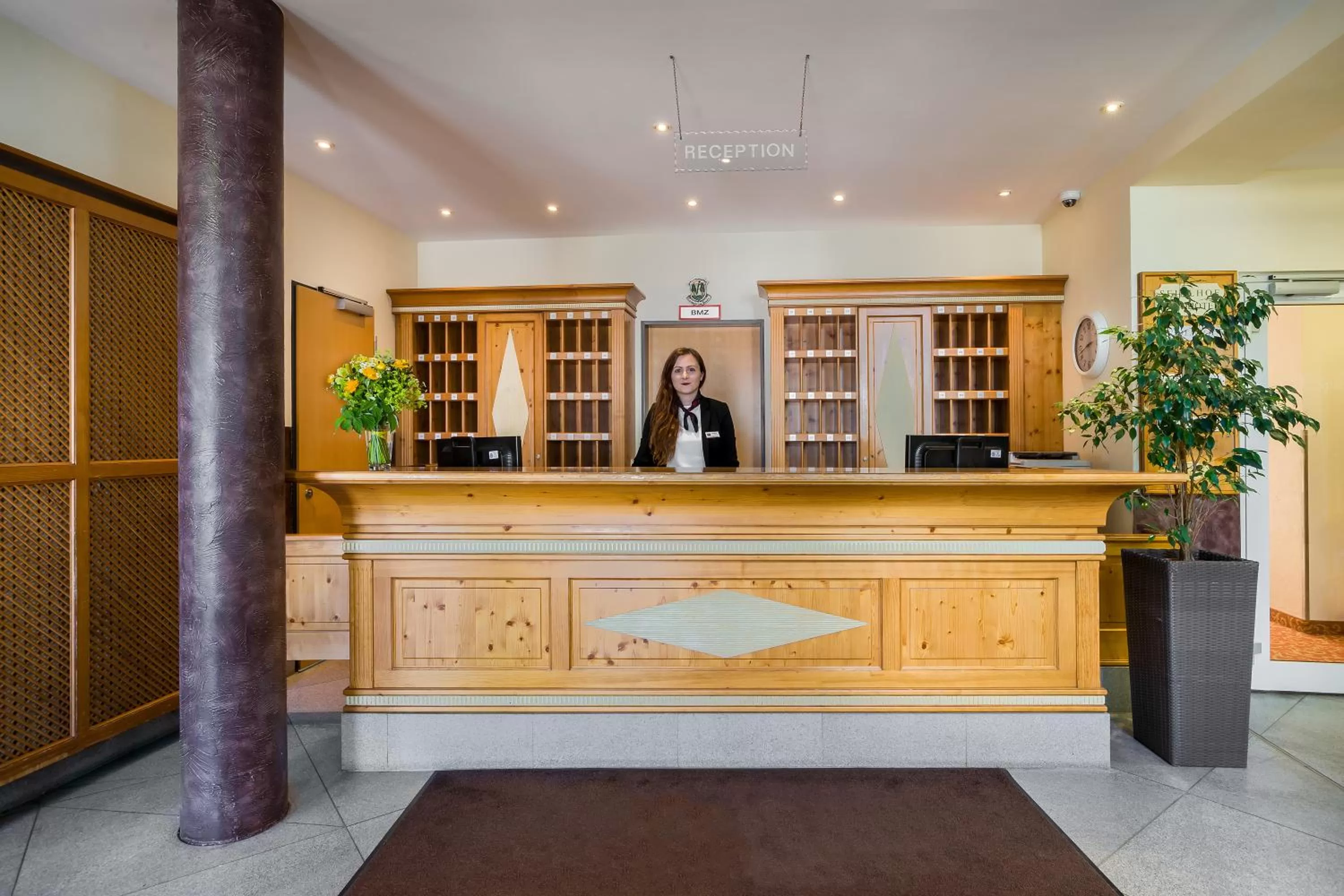 Lobby or reception in Novum Hotel Seidlhof München