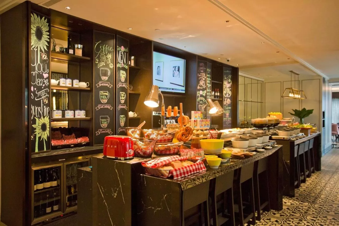 Food and drinks in Grand Park City Hall