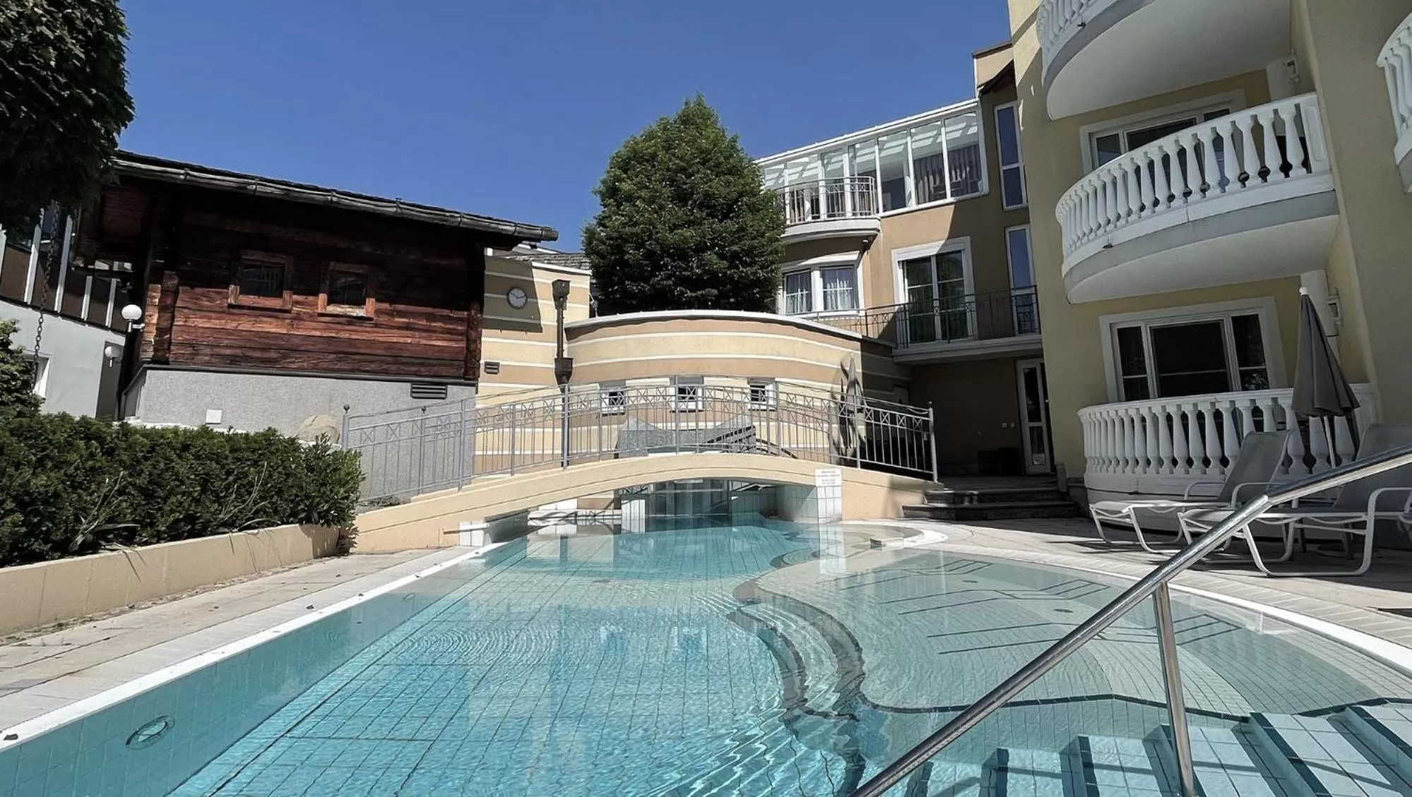 Summer in Hotel Almesberger