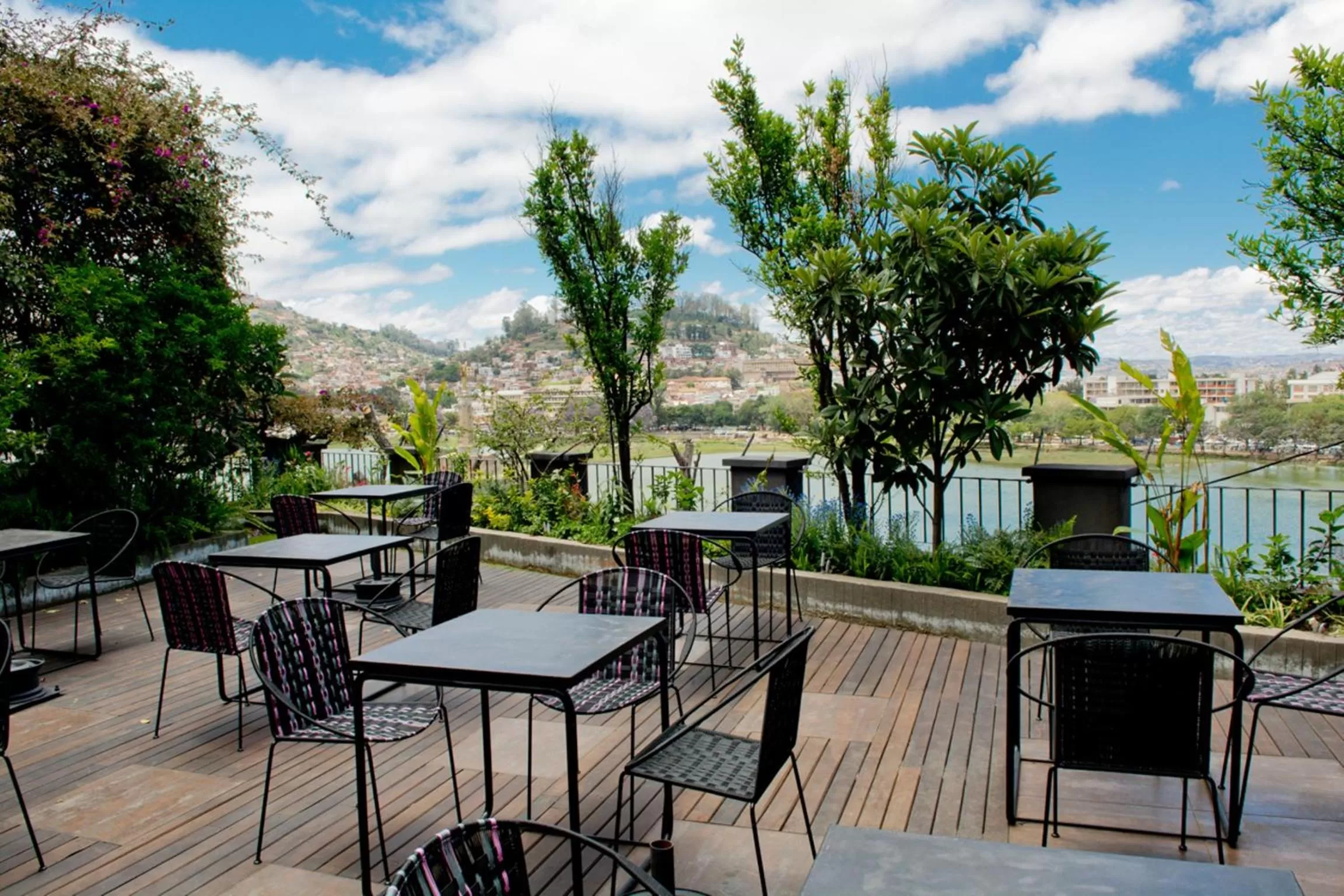 Balcony/Terrace, Restaurant/Places to Eat in The Citizen