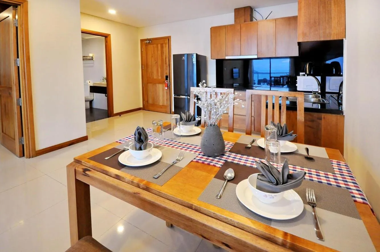 Holi Beach Hotel & Apartments