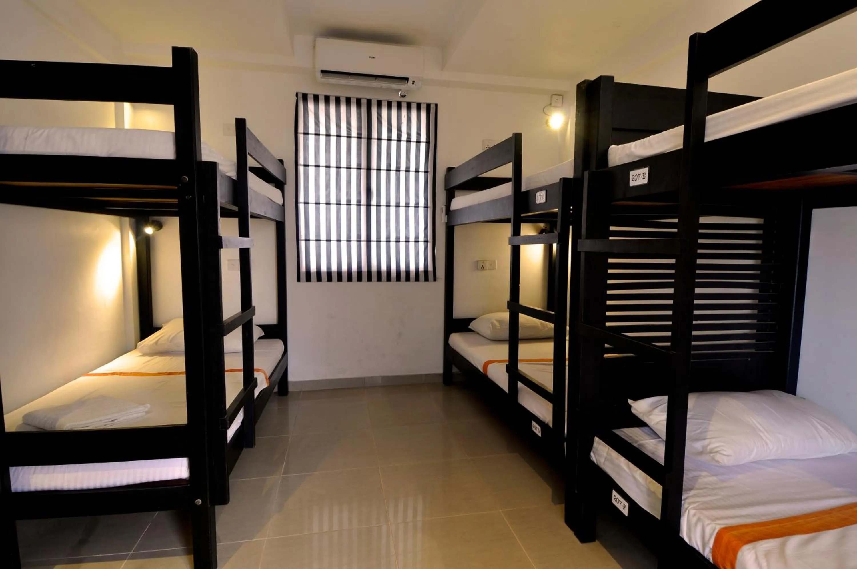 bunk bed, Bed in Clock Inn Colombo