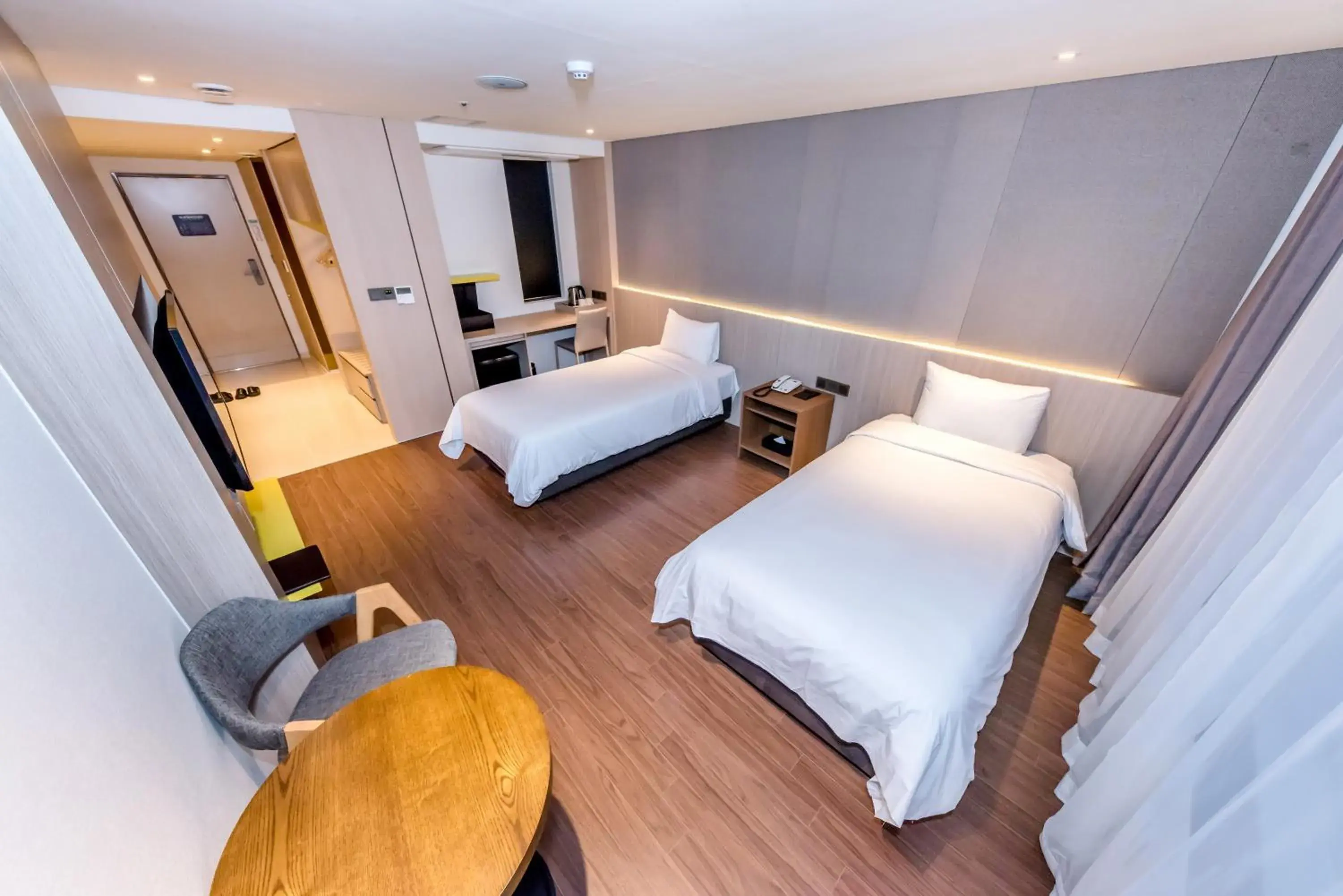 Superior Twin Room in The First70 Hotel Superior Twin Room in The First70 Hotel