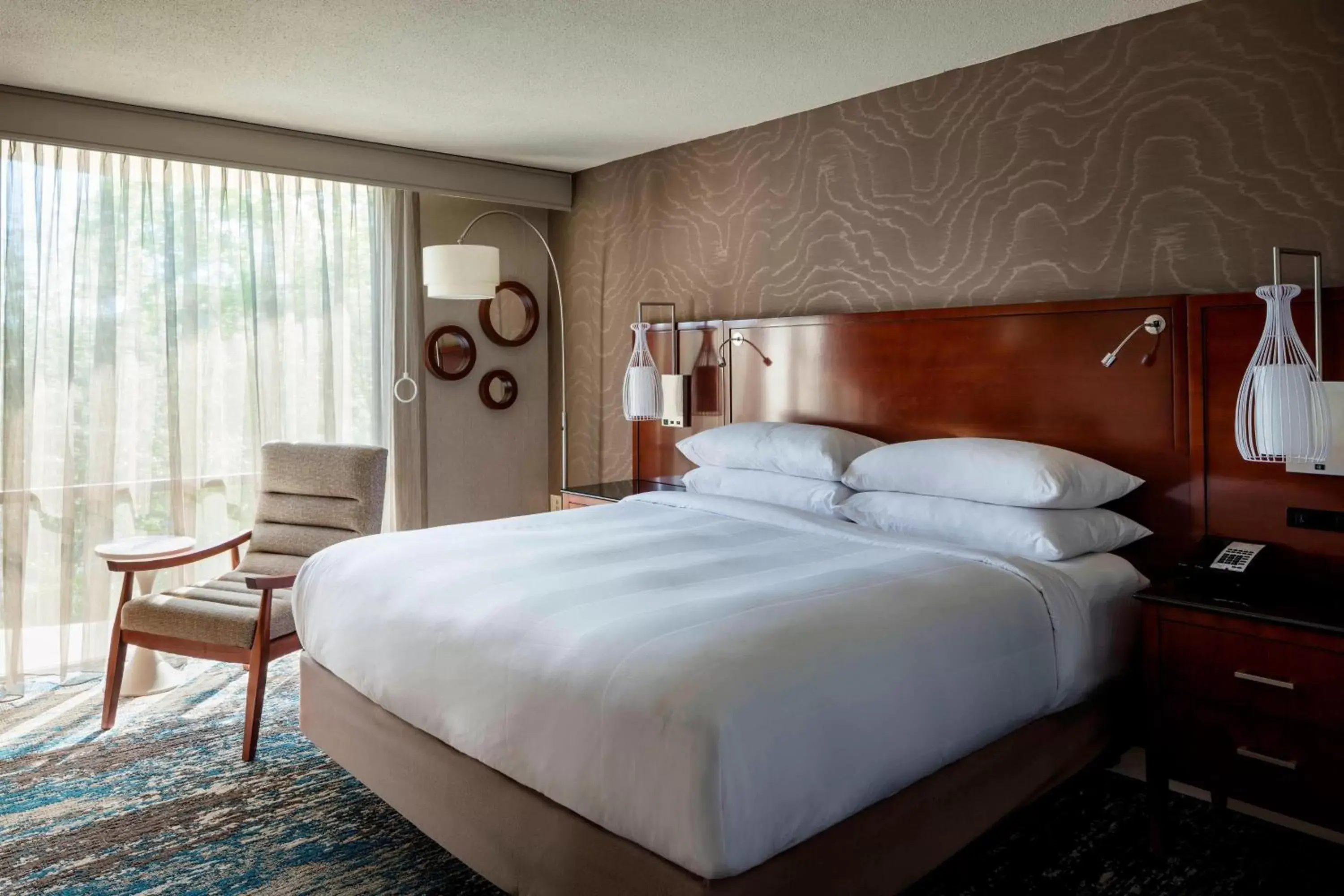 King Room with Balcony and Roll-in Shower - Mobility and Hearing Accessible in Boston Marriott Newton King Room with Balcony and Roll-in Shower - Mobility and Hearing Accessible in Boston Marriott Newton