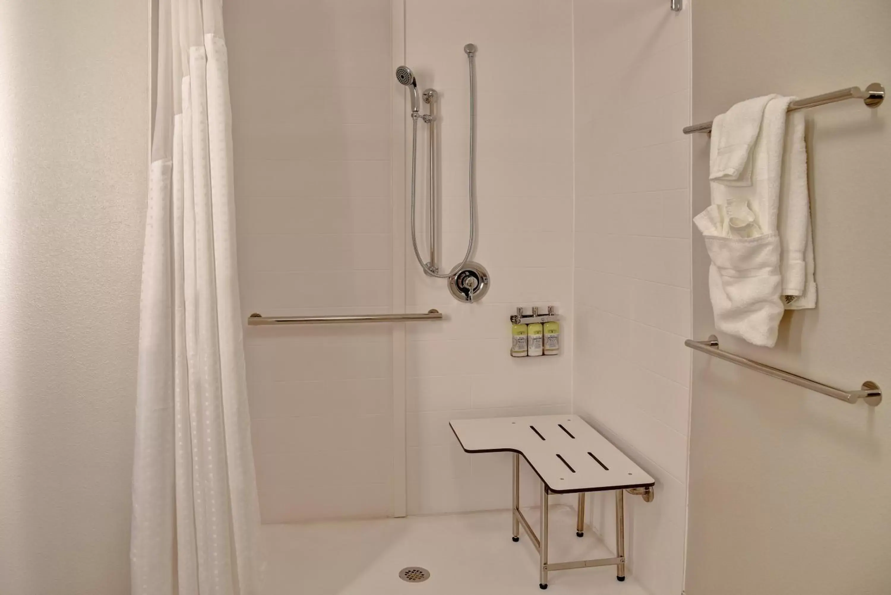 Accessible-Suite with One King Bed and Roll-In Shower - Non-Smoking in Holiday Inn Express & Suites - Ottawa, an IHG Hotel Accessible-Suite with One King Bed and Roll-In Shower - Non-Smoking in Holiday Inn Express & Suites - Ottawa, an IHG Hotel