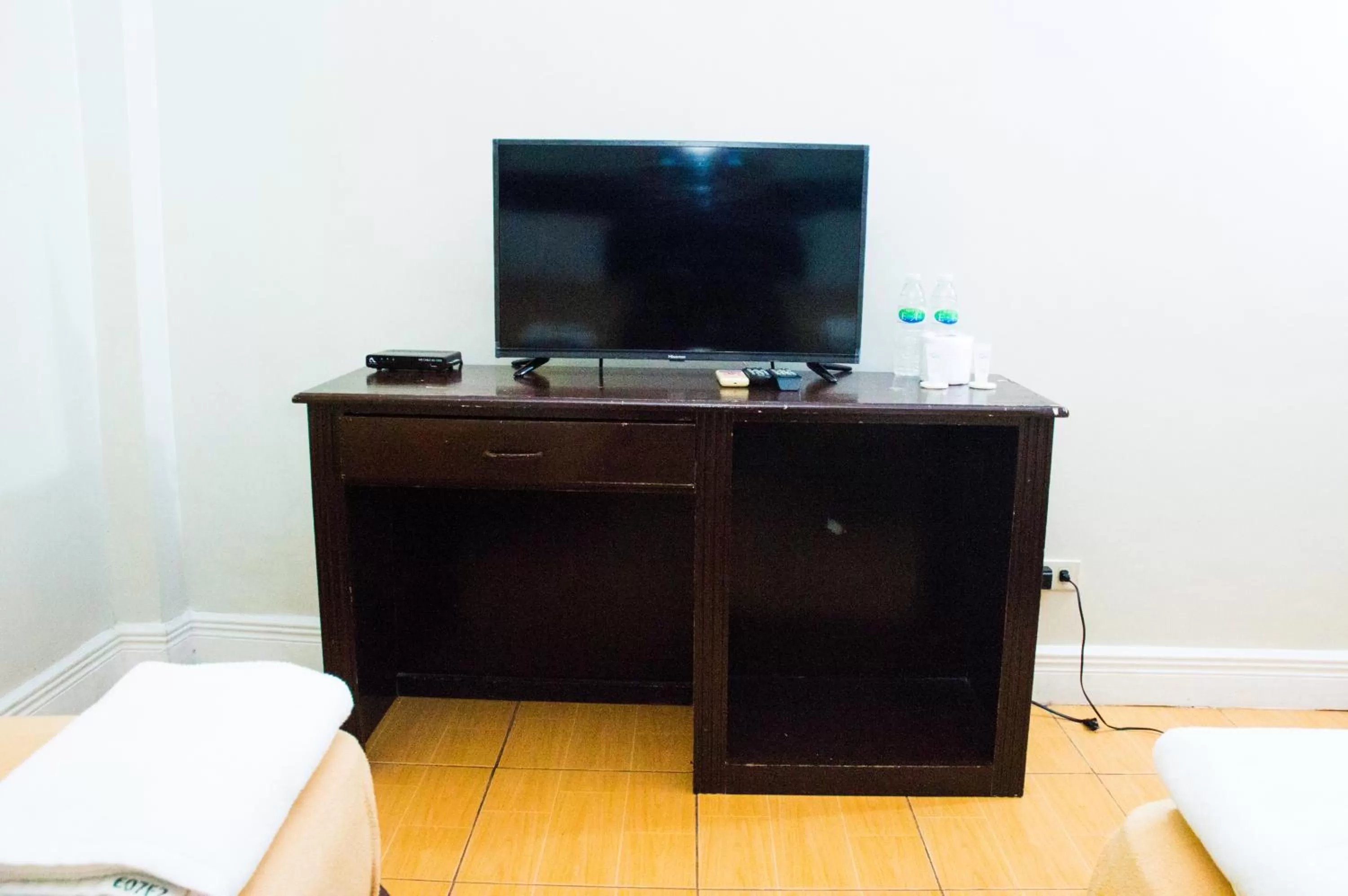 TV and multimedia in Hotel Euroasia By BLUEBOOKERS