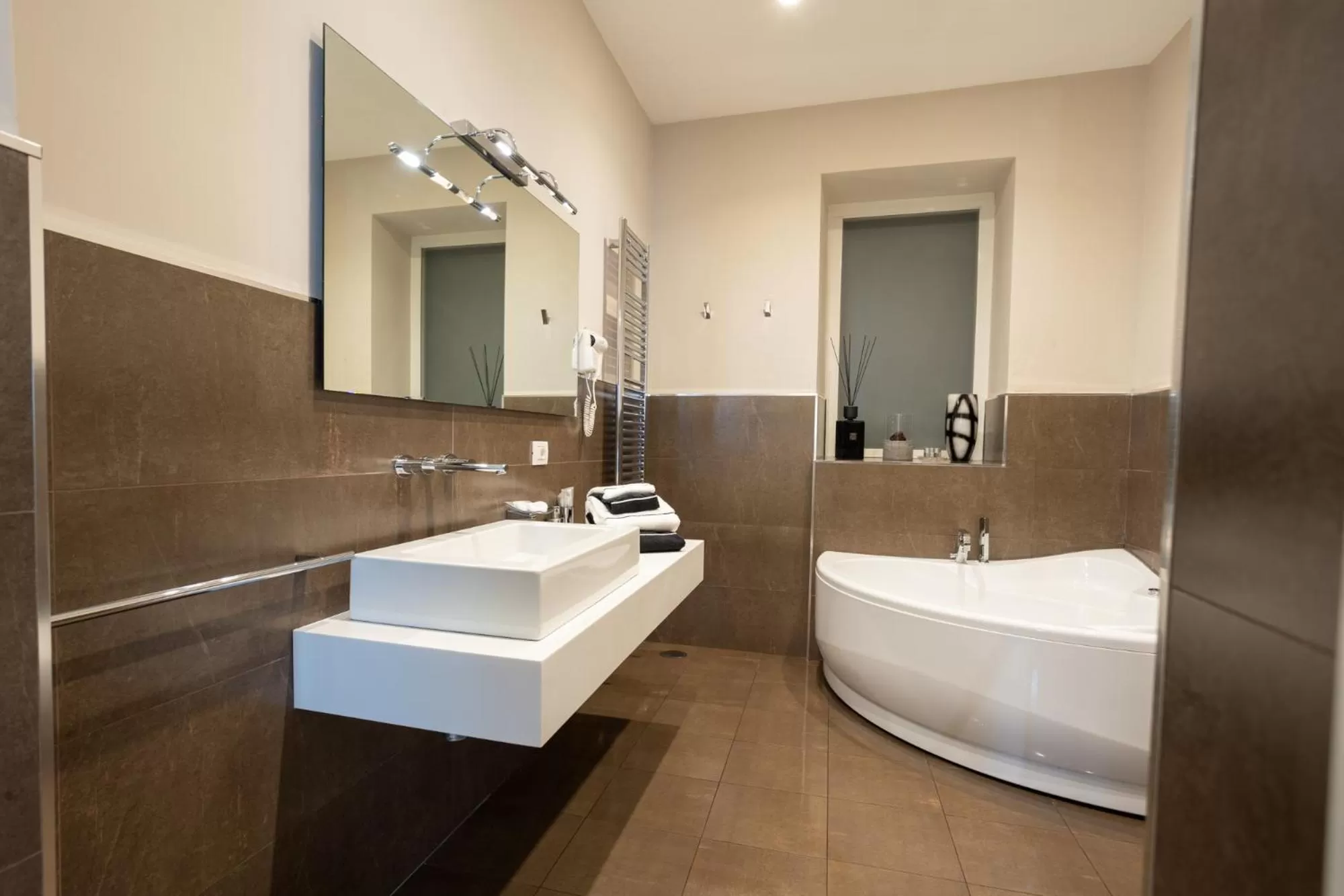 Bathroom in Cardilli Luxury Rooms