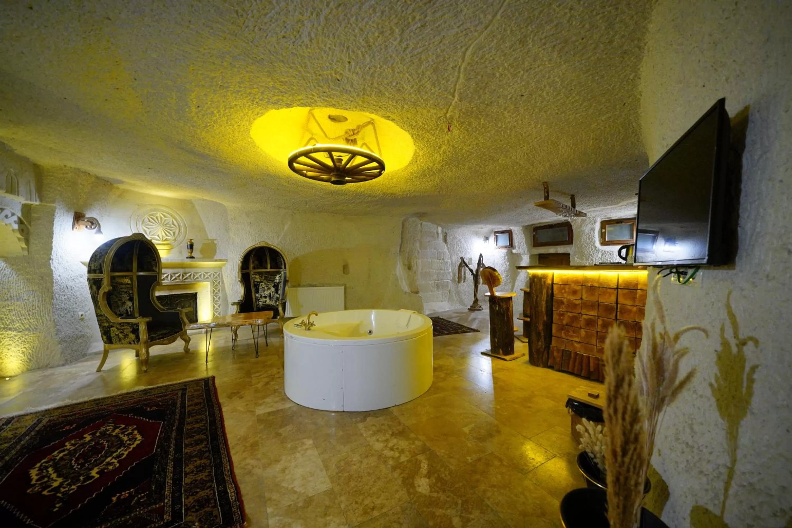 TV and multimedia in Cappadocia Nar Cave House & Swimming Pool