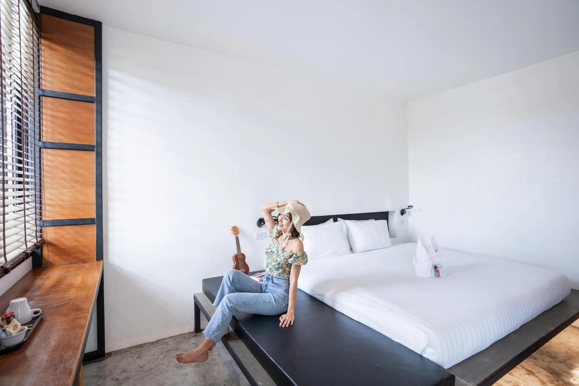 Property building, Bed in Book a Bed Poshtel - SHA Plus