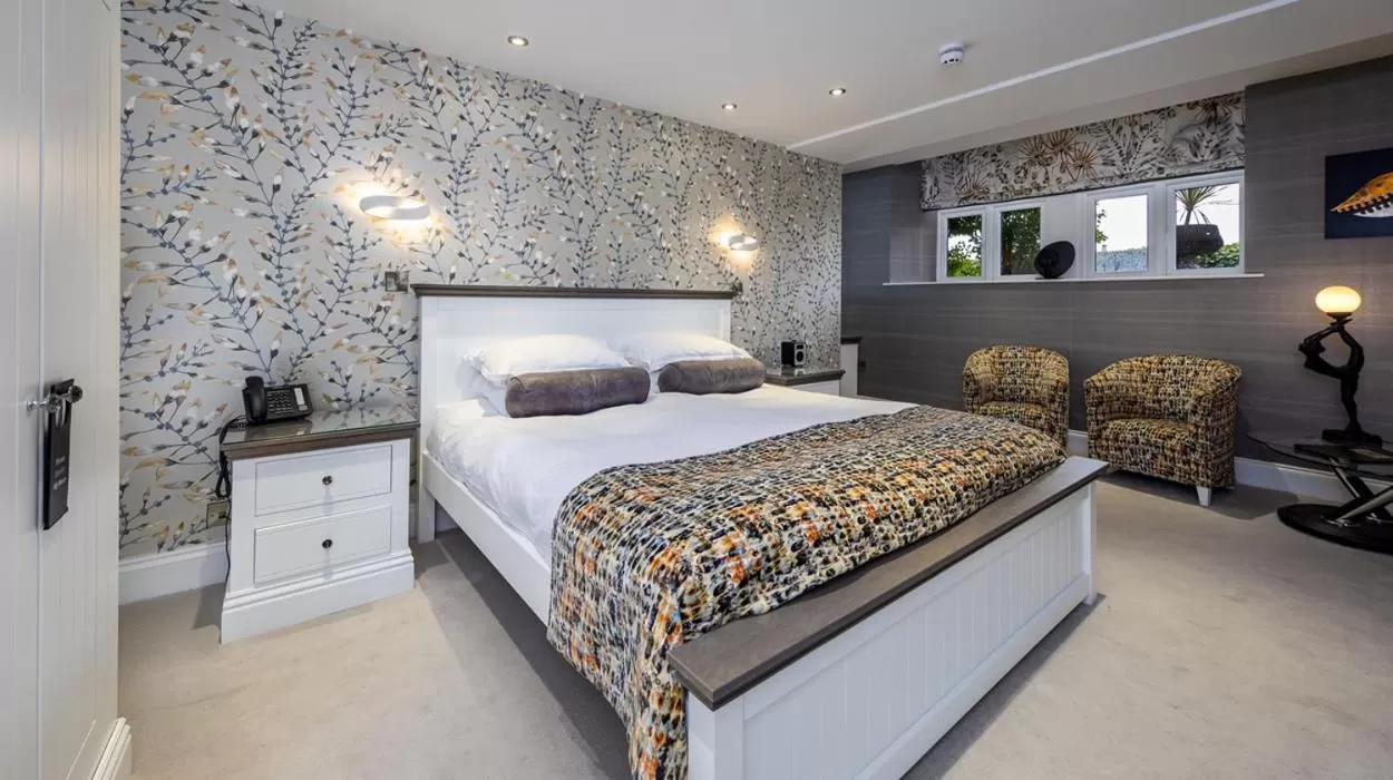 Photo of the whole room, Bed in Applegarth Villa Hotel & Restaurant (Adult Only)