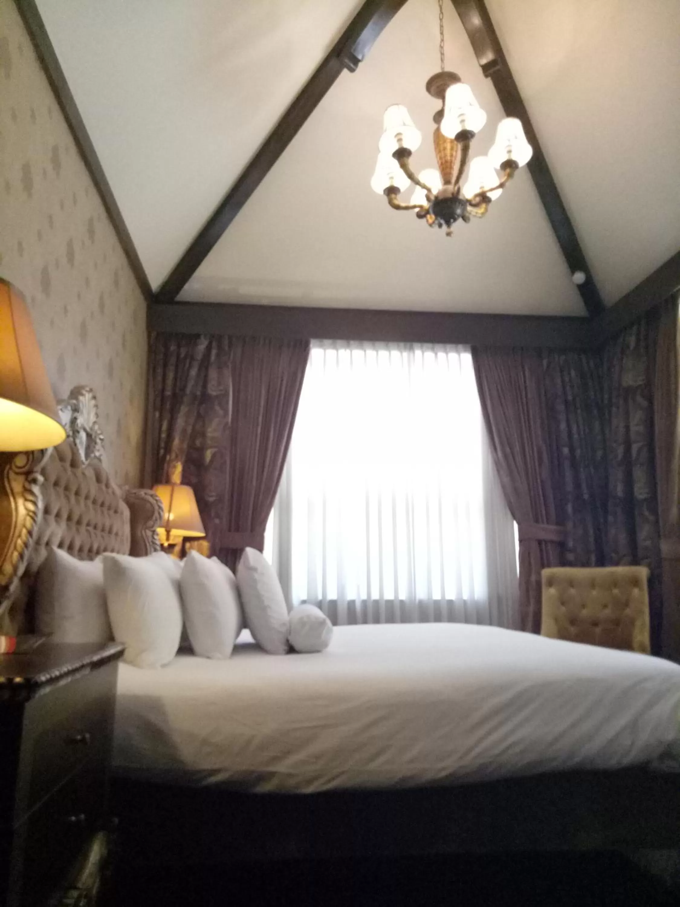 Bed in S Chalet Islamabad