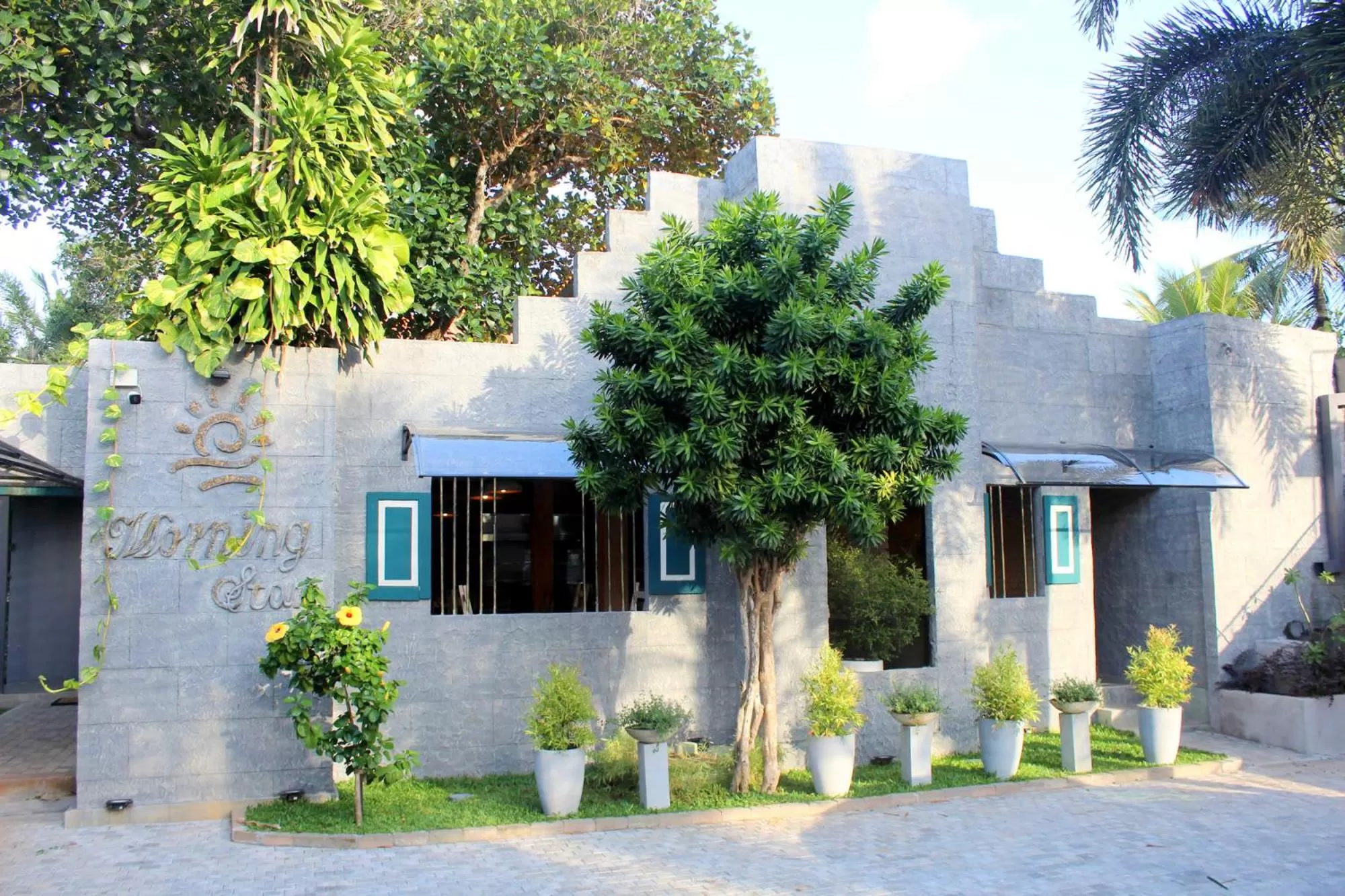 Property building in Morning Star Resorts