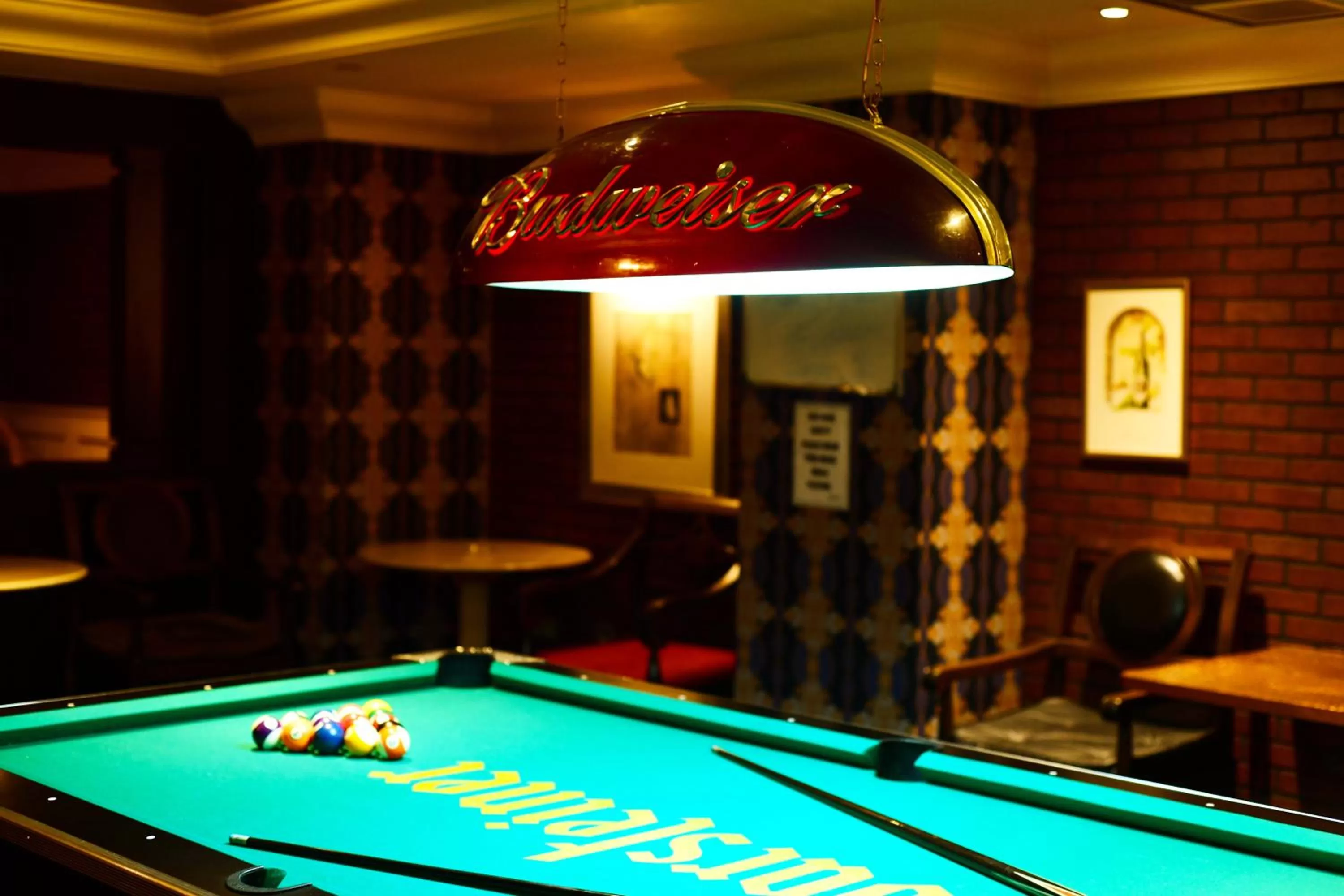 Restaurant/places to eat in Novel Hotel City Center