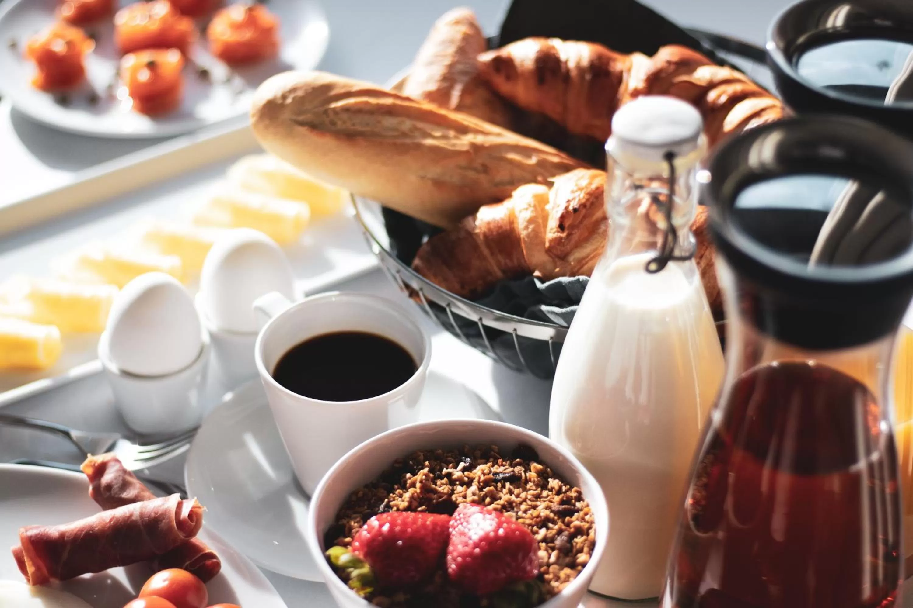 Breakfast in Black Pearl Apartment Hotel