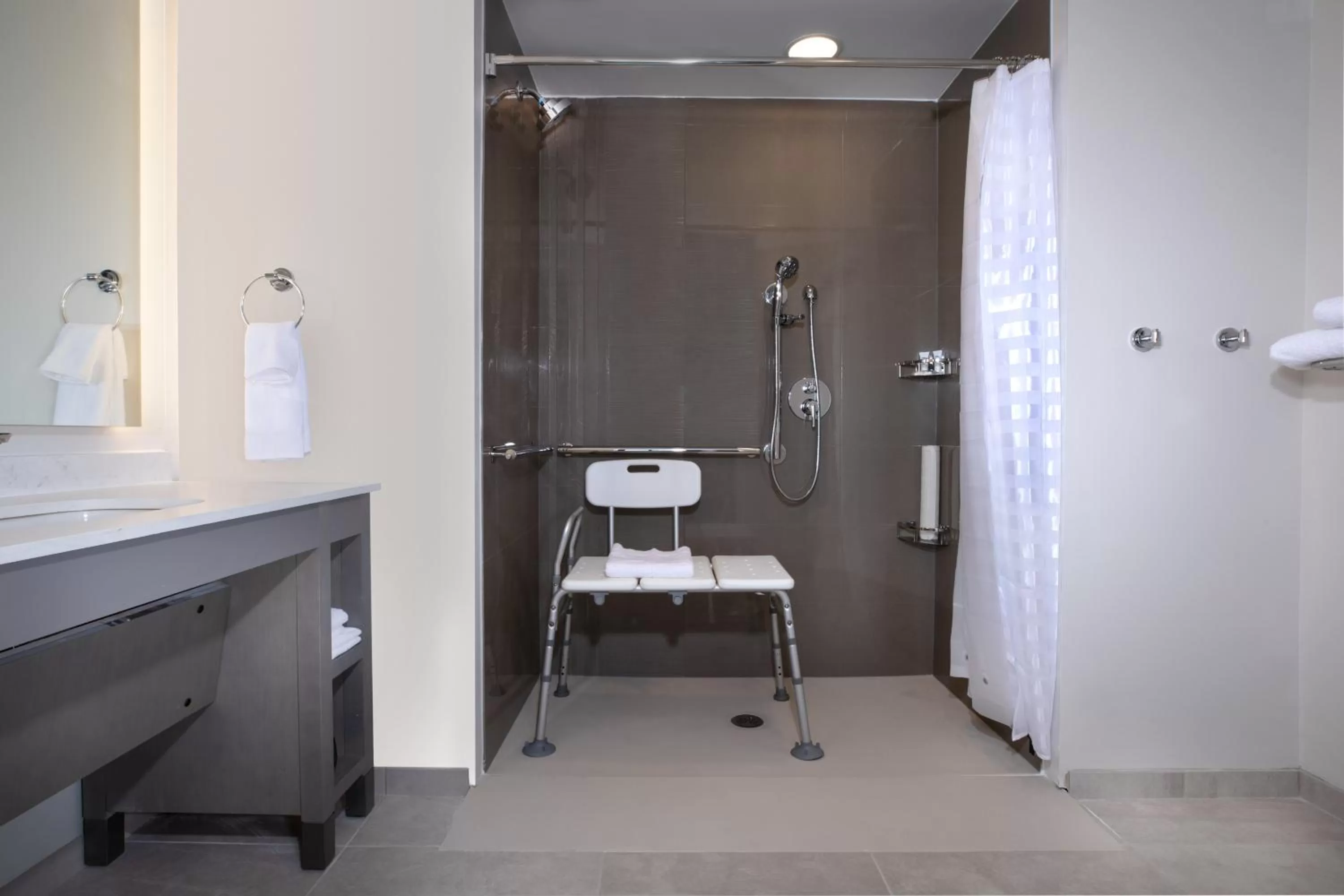 acessibility in Hyatt House Lewes Rehoboth Beach