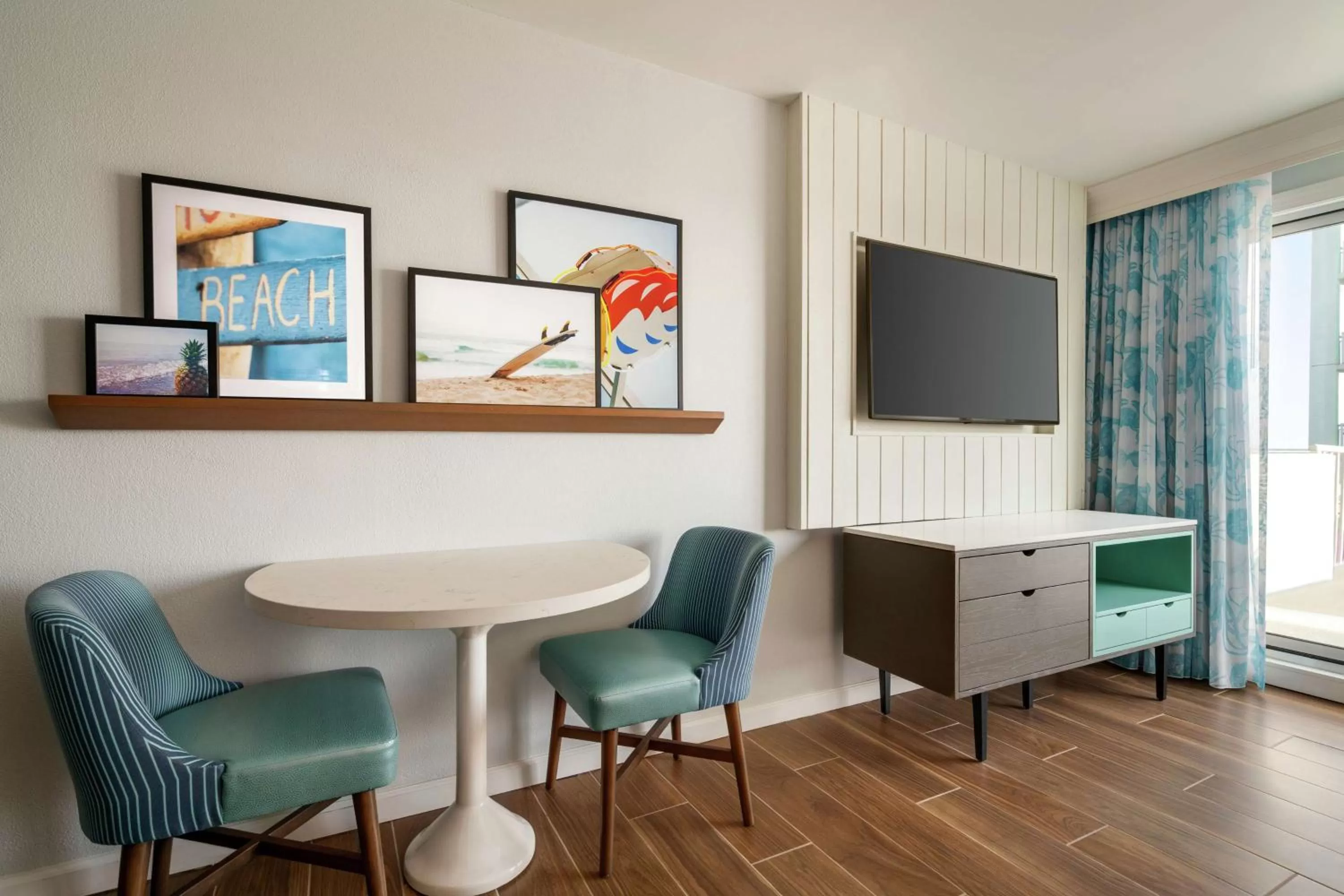 Bedroom in DoubleTree by Hilton Ocean City Oceanfront