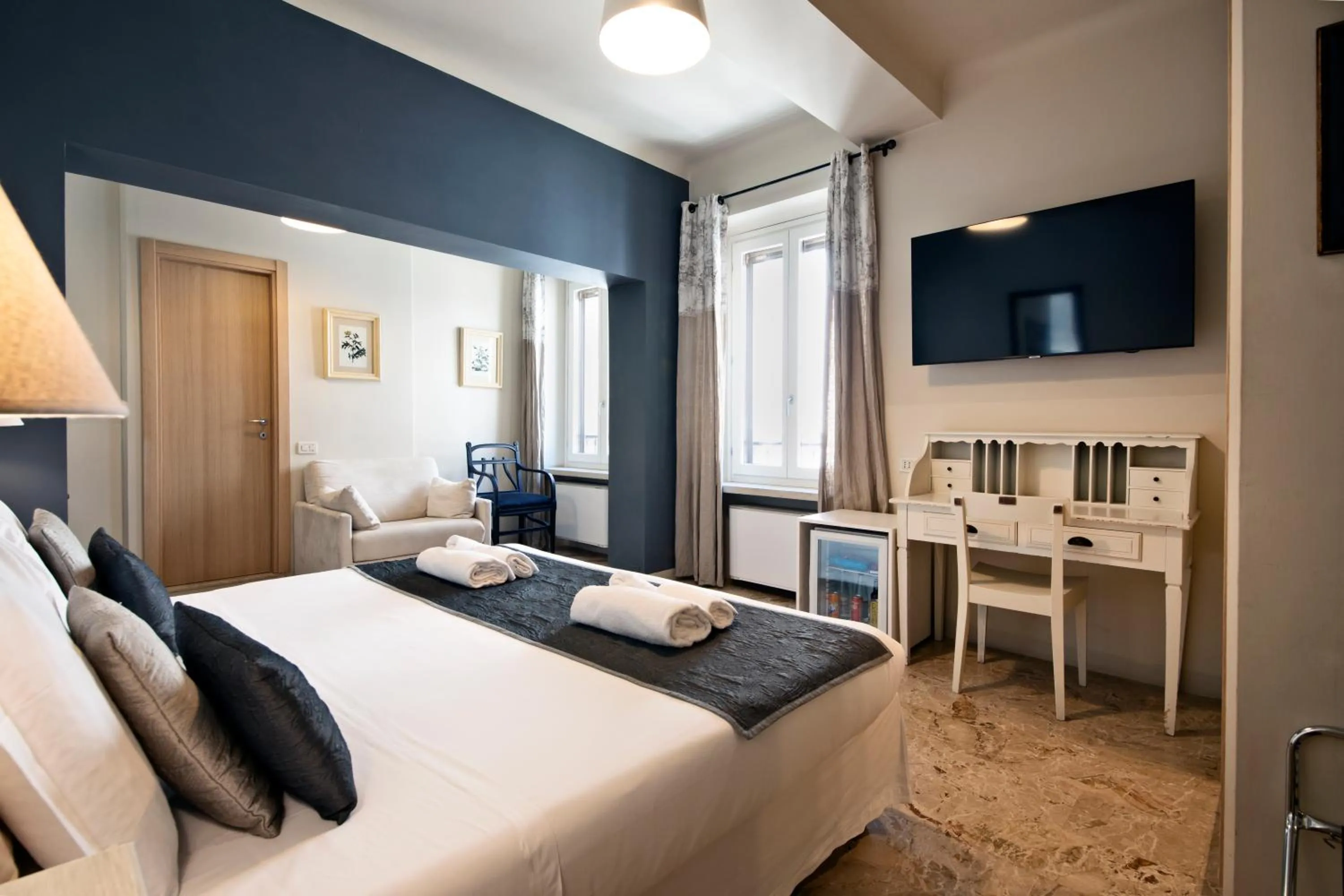 Bed in Hotel Broletto - Centro Storico