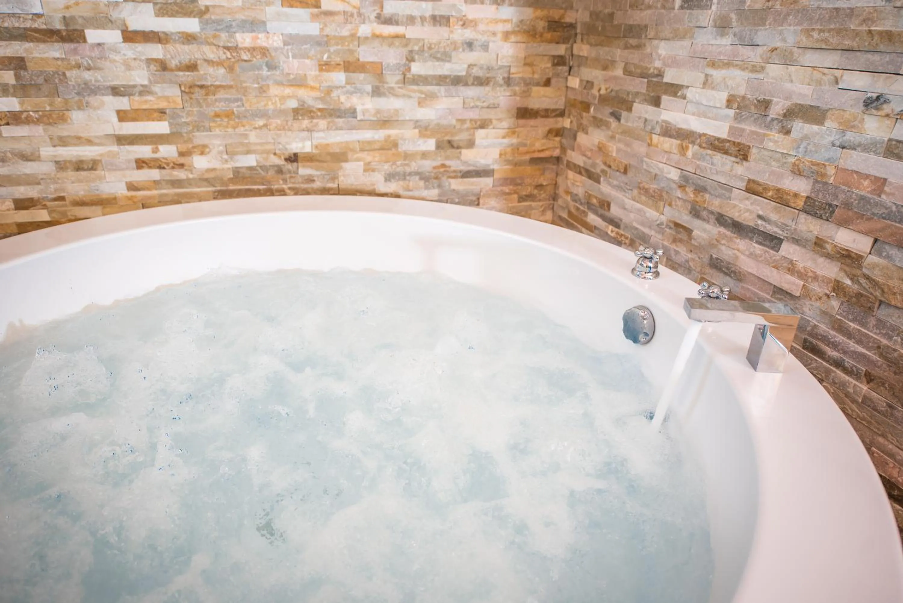 Hot Tub in Hotel Rosa