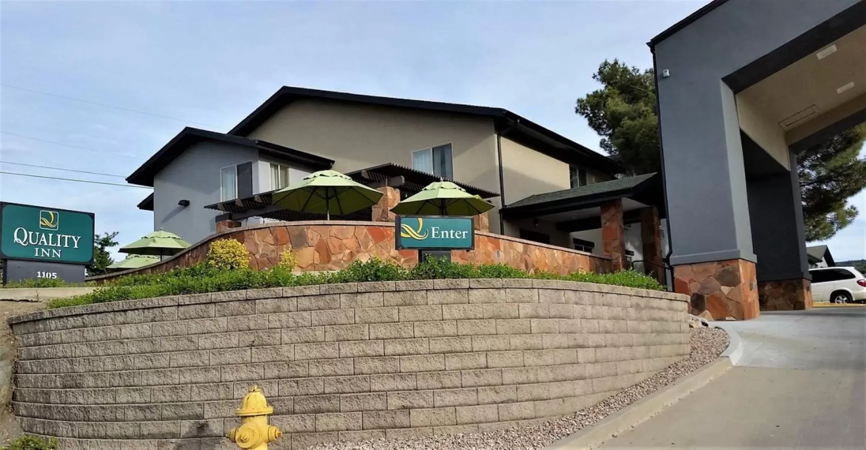 Property building in Quality Inn Prescott