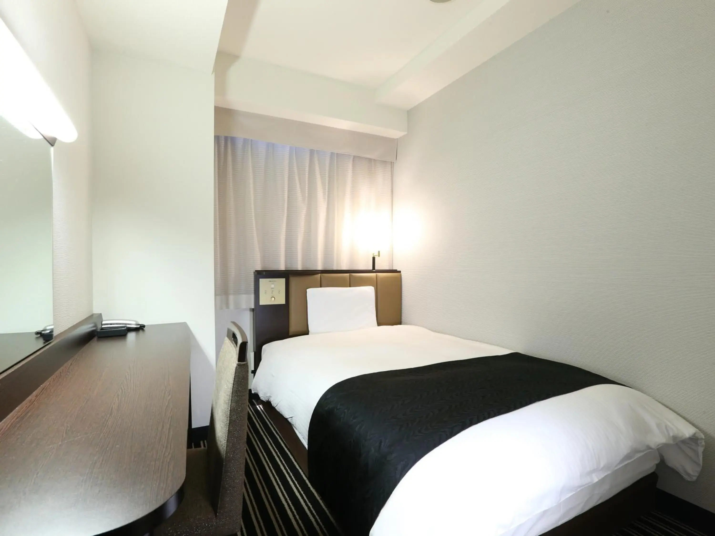 Single Room - Smoking in APA Hotel Mita Ekimae Single Room - Smoking in APA Hotel Mita Ekimae