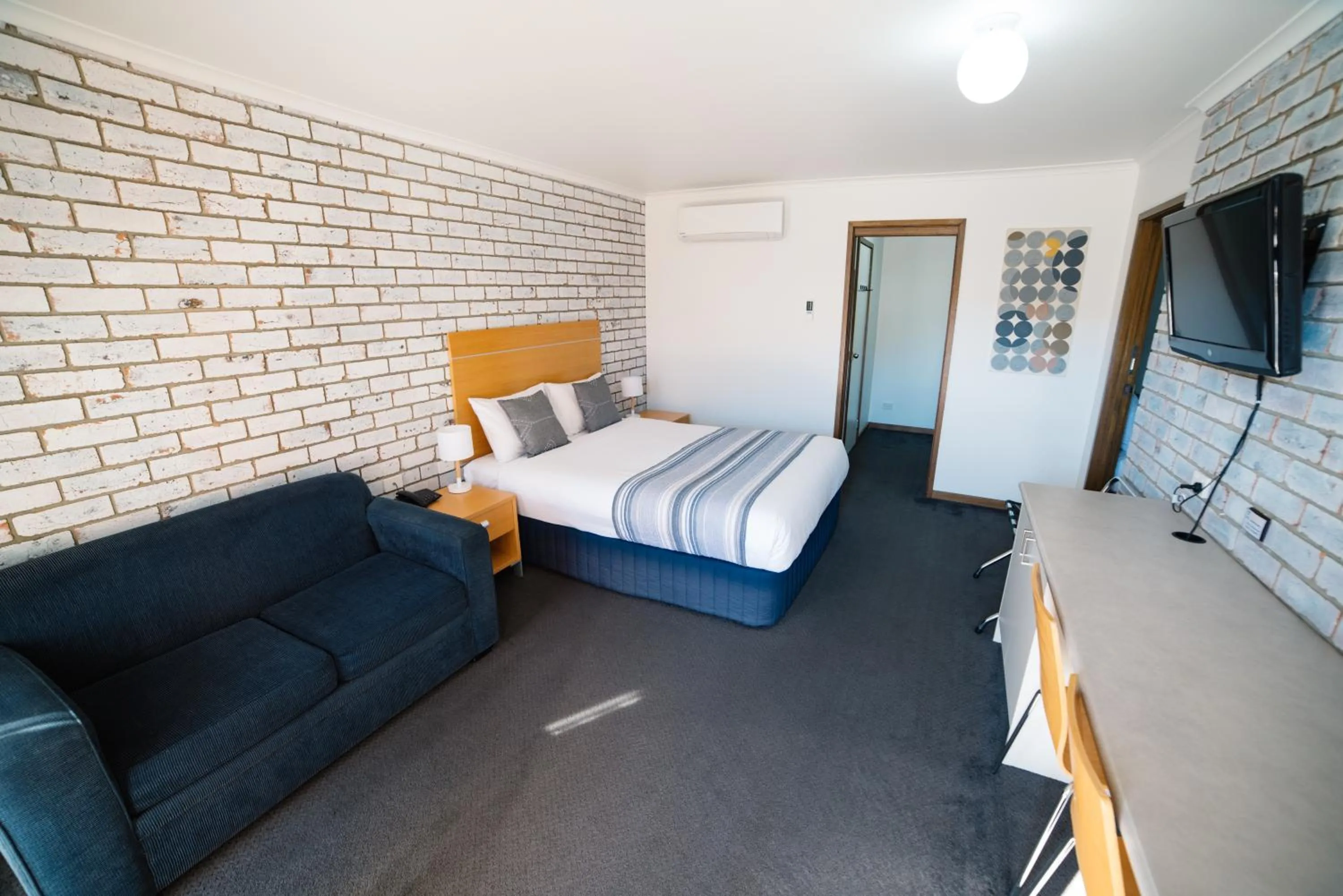 Bedroom, Bed in The Heritage Bendigo