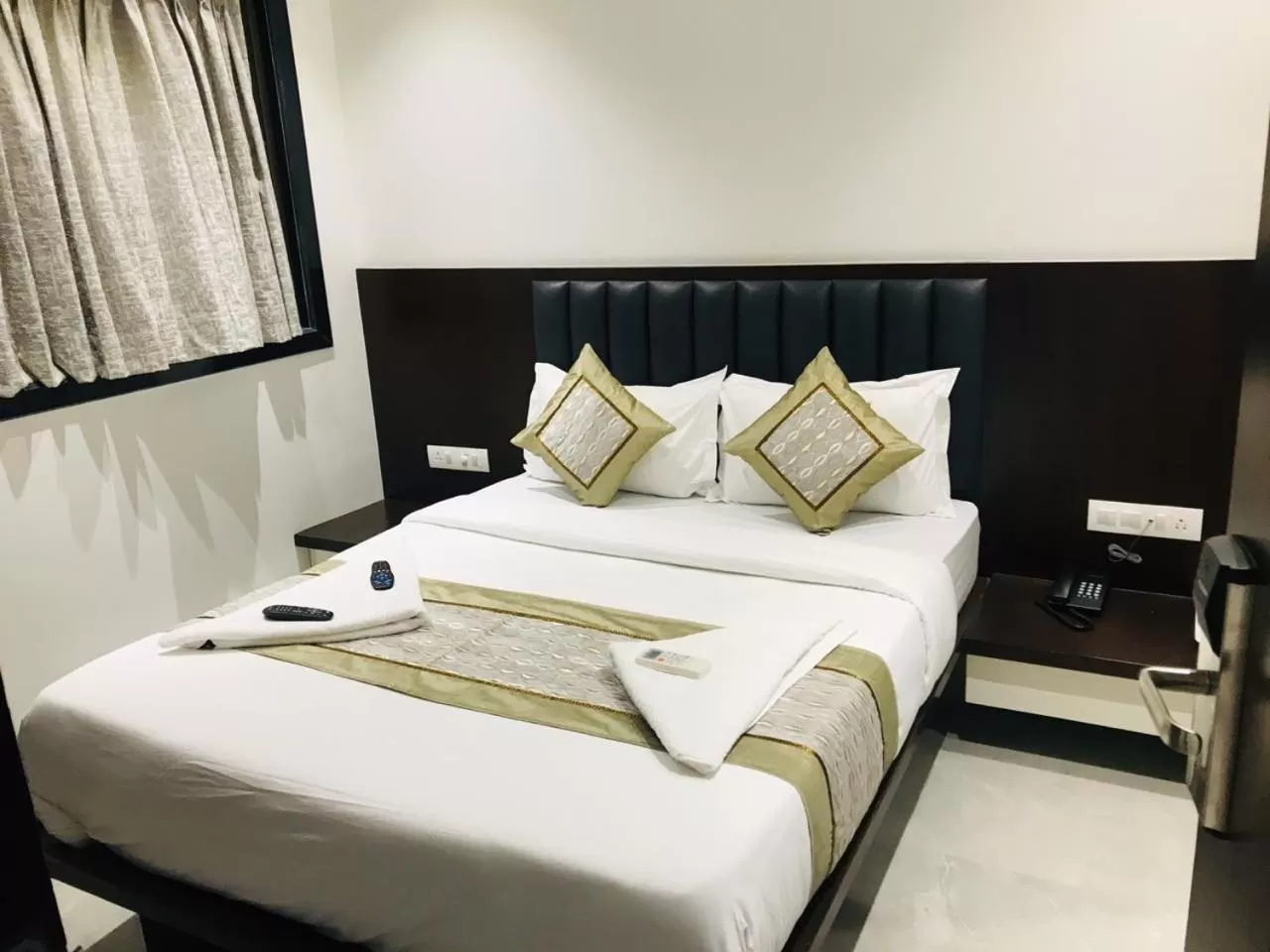Bed in Hotel Flora Suites - Fort