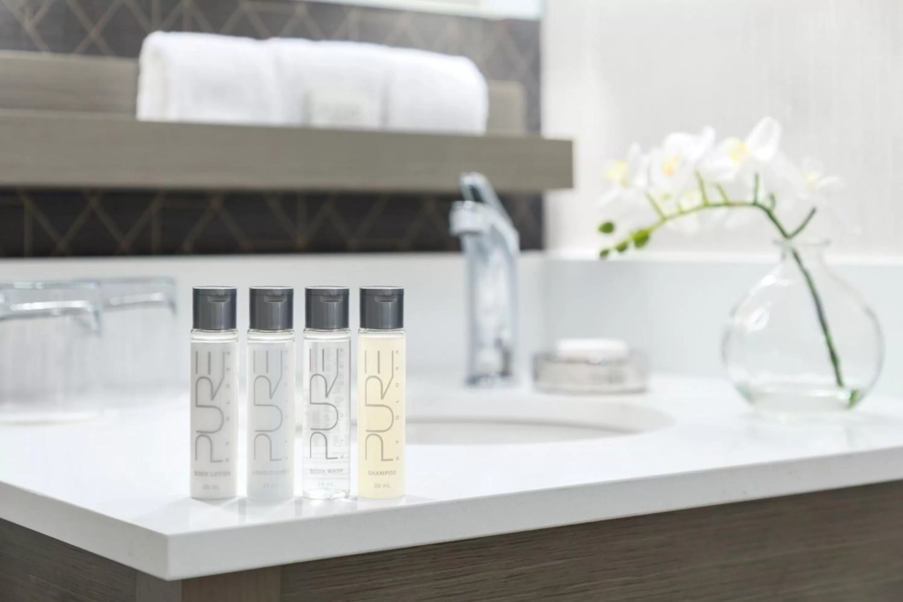 Bathroom in Hotel Caza Fisherman's Wharf