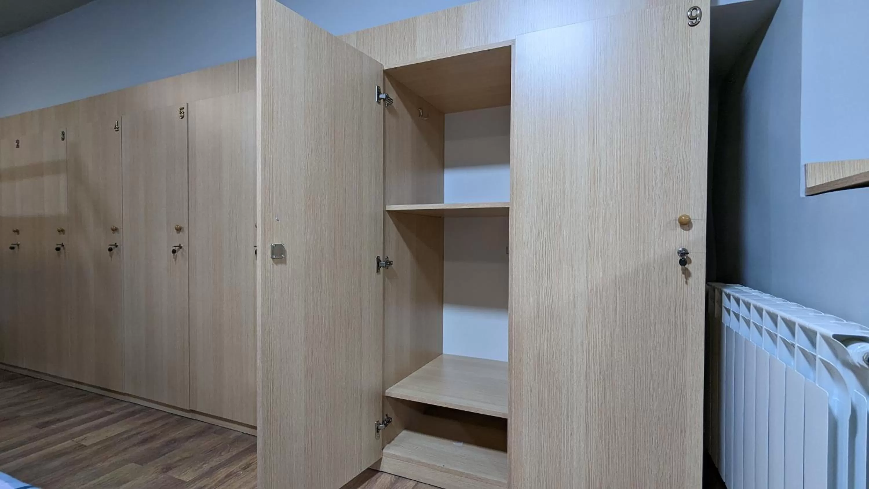 microwave in Time Hotel & Tours