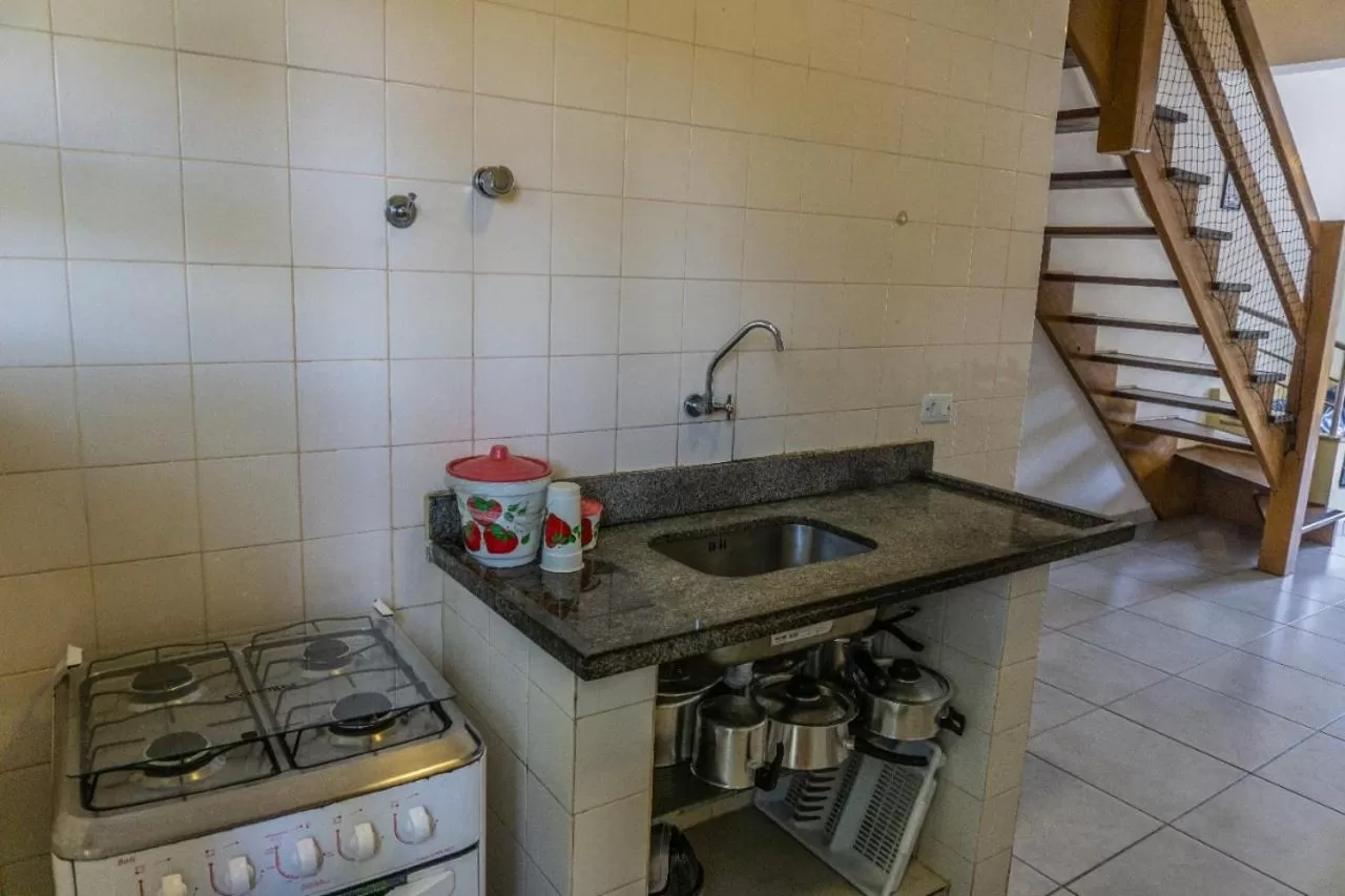 Kitchen or kitchenette, Kitchen/Kitchenette in Pousada Ilha Vitoria