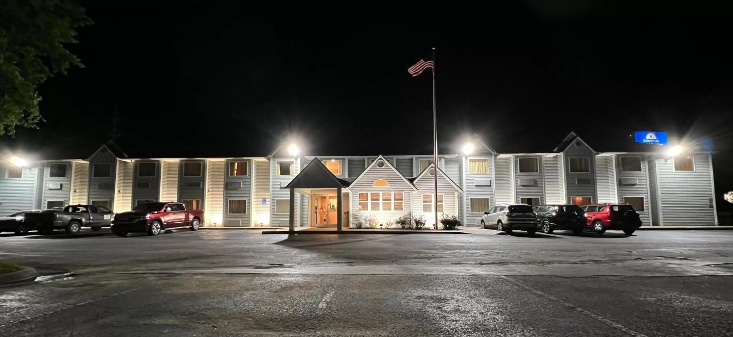 Property building in Americas Best Value Inn and Suites Ada