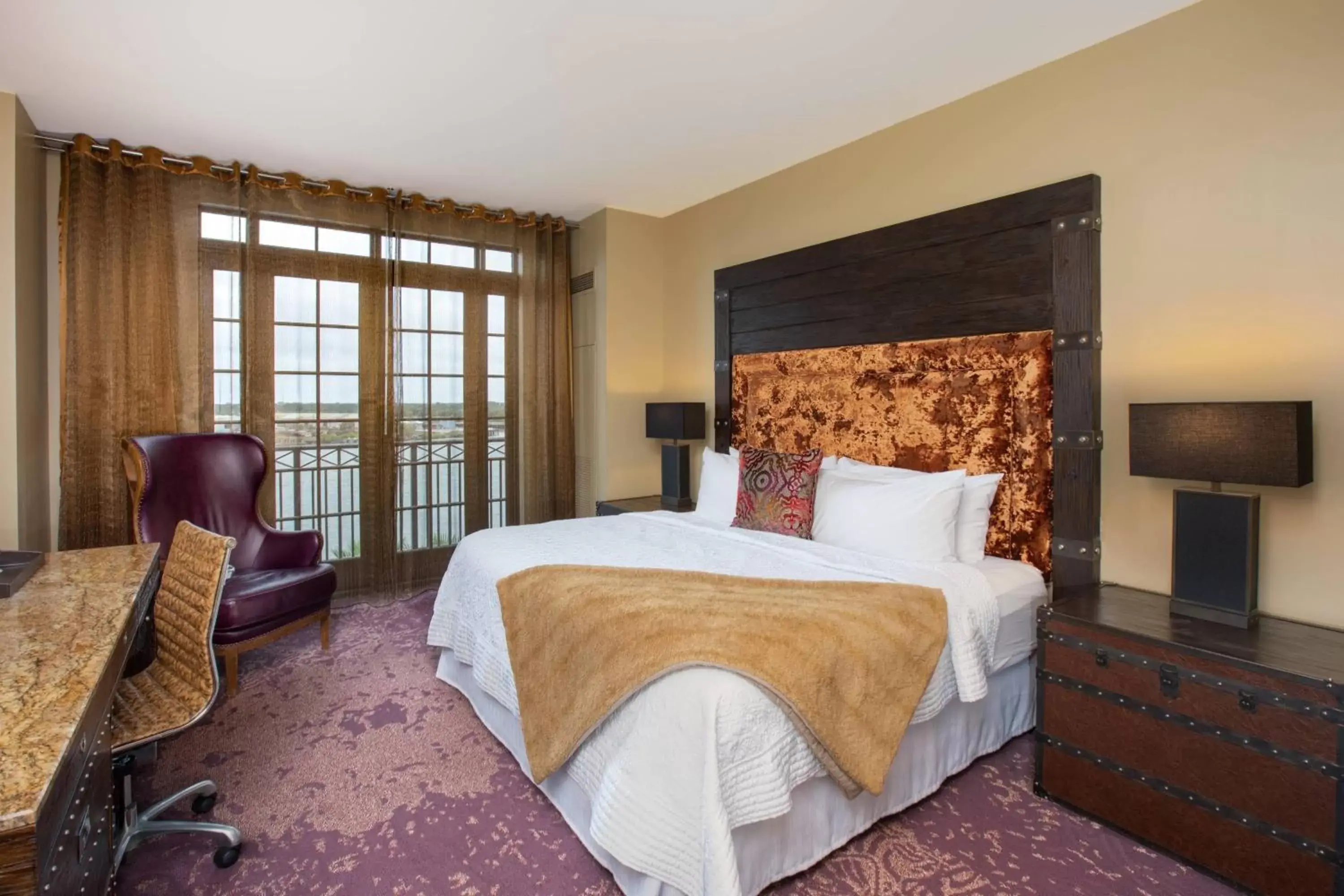 King with River View in The Bohemian Hotel Savannah Riverfront, Autograph Collection King with River View in The Bohemian Hotel Savannah Riverfront, Autograph Collection