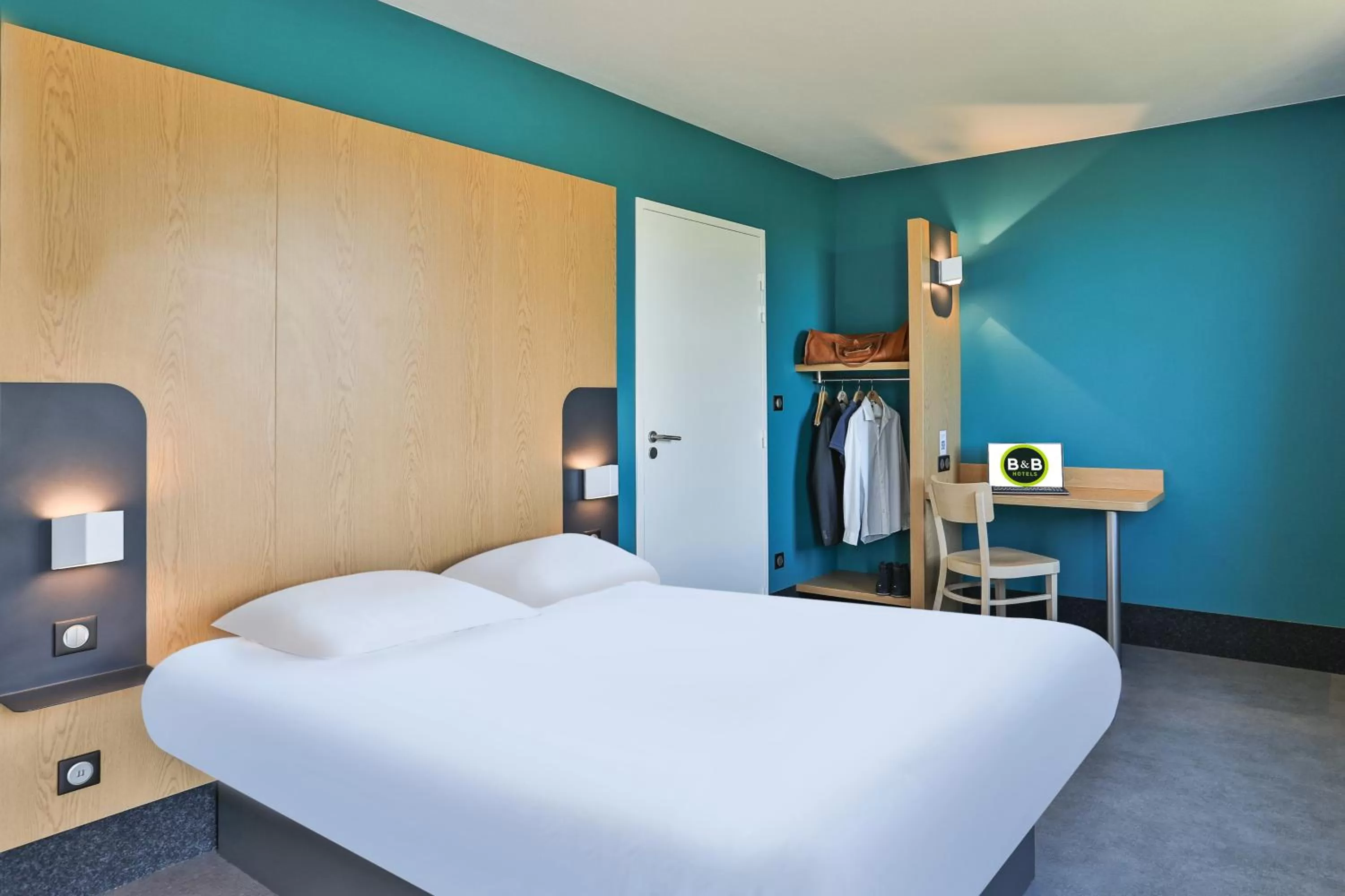 Bedroom, Bed in B&B HOTEL La Roche-sur-Yon