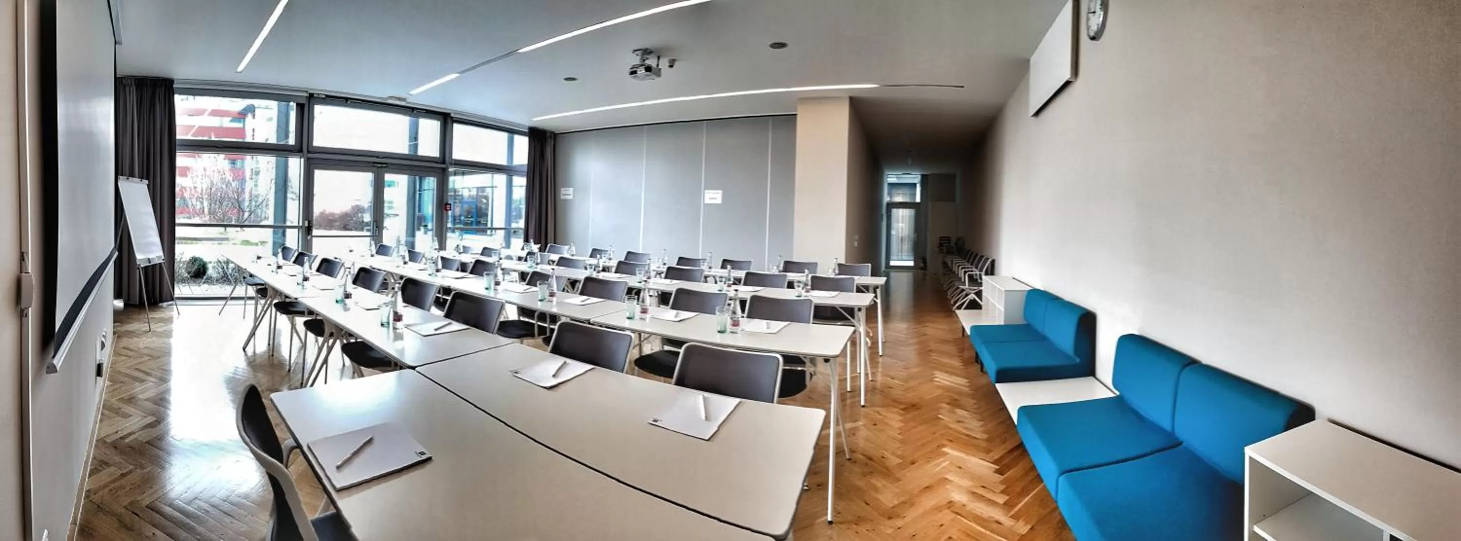 Meeting/conference room in Holiday Inn Prague Airport by IHG