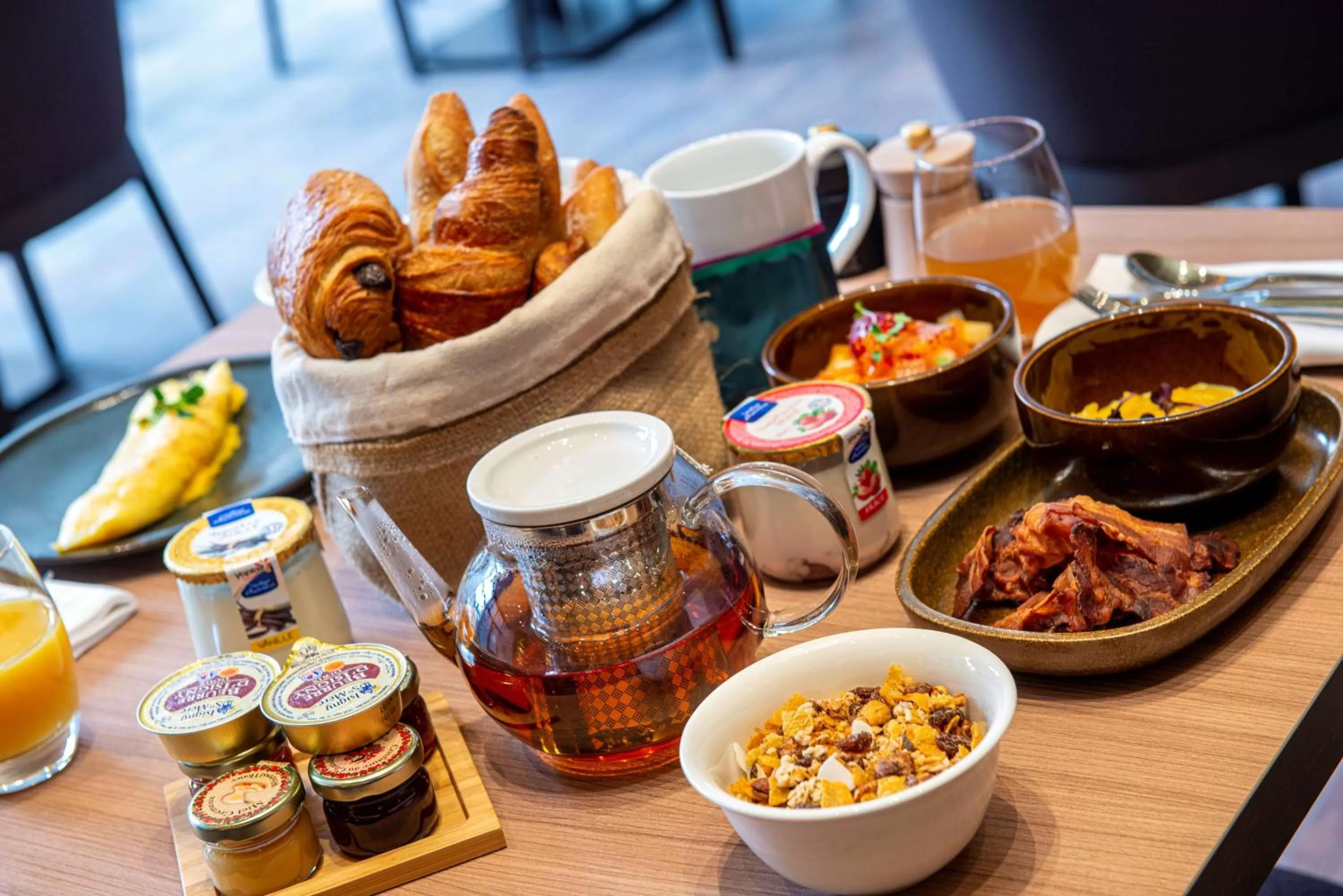 Restaurant/places to eat in Radisson Blu Hotel, Rouen Centre