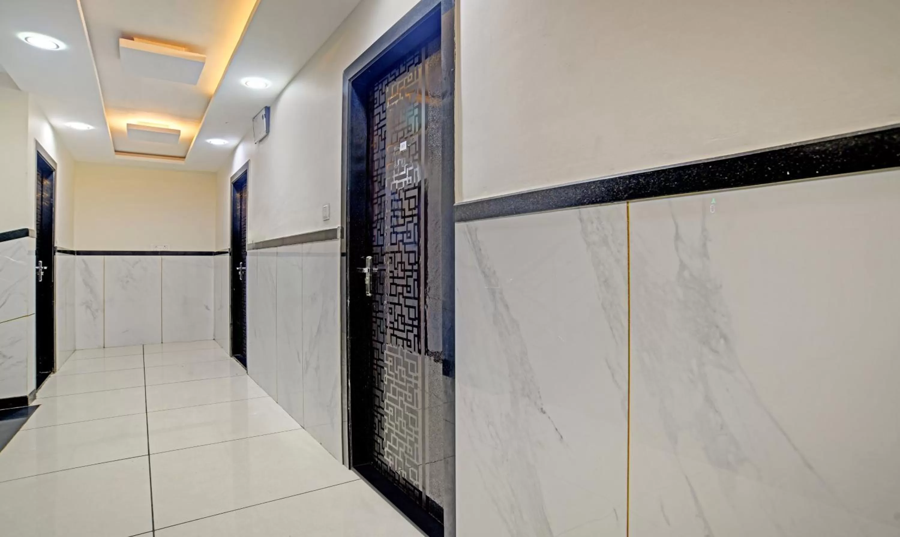 Lobby or reception in Treebo Jayshree Palace C21 Business Park