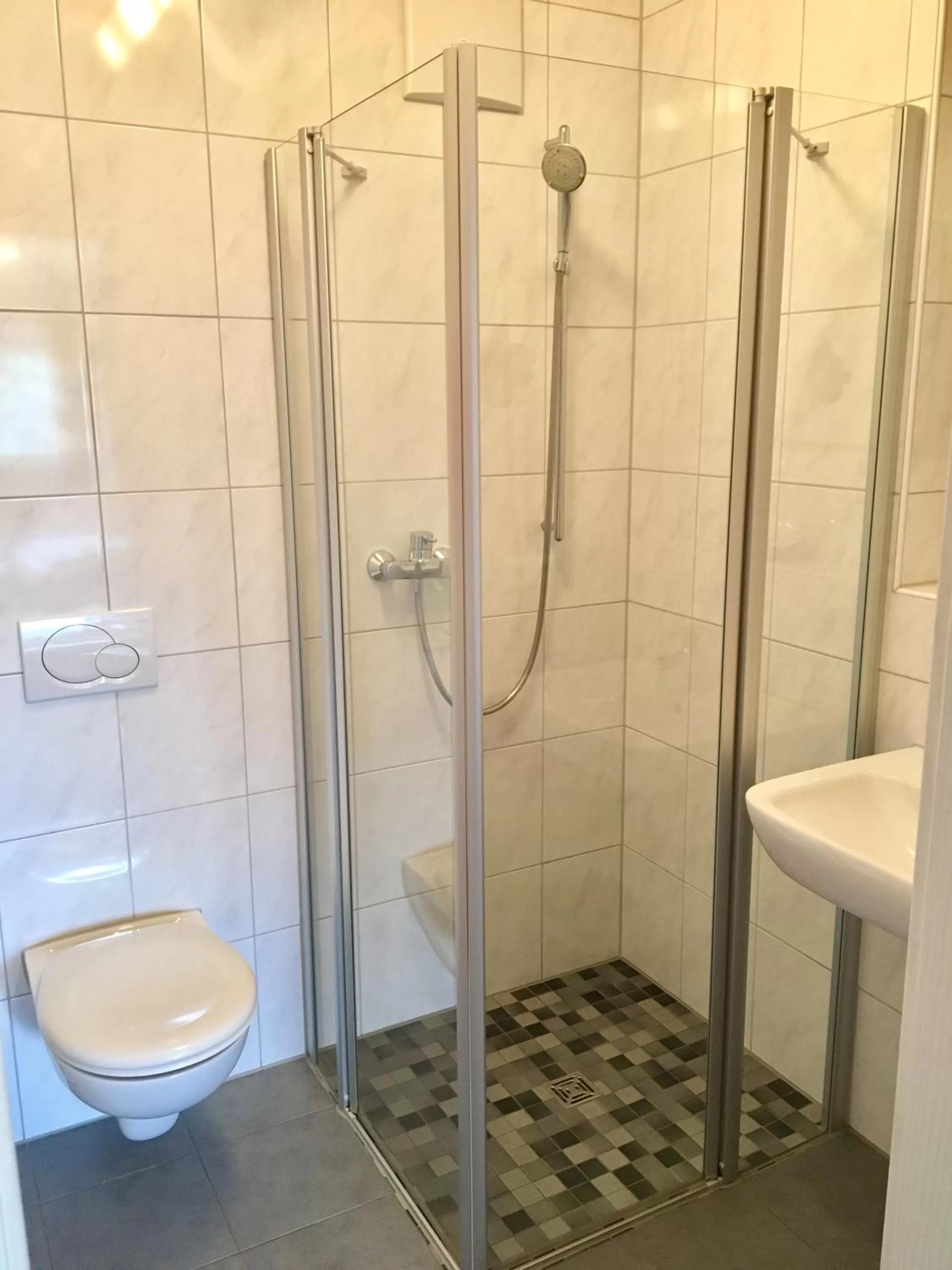 Bathroom in Motel Füssen im Allgäu