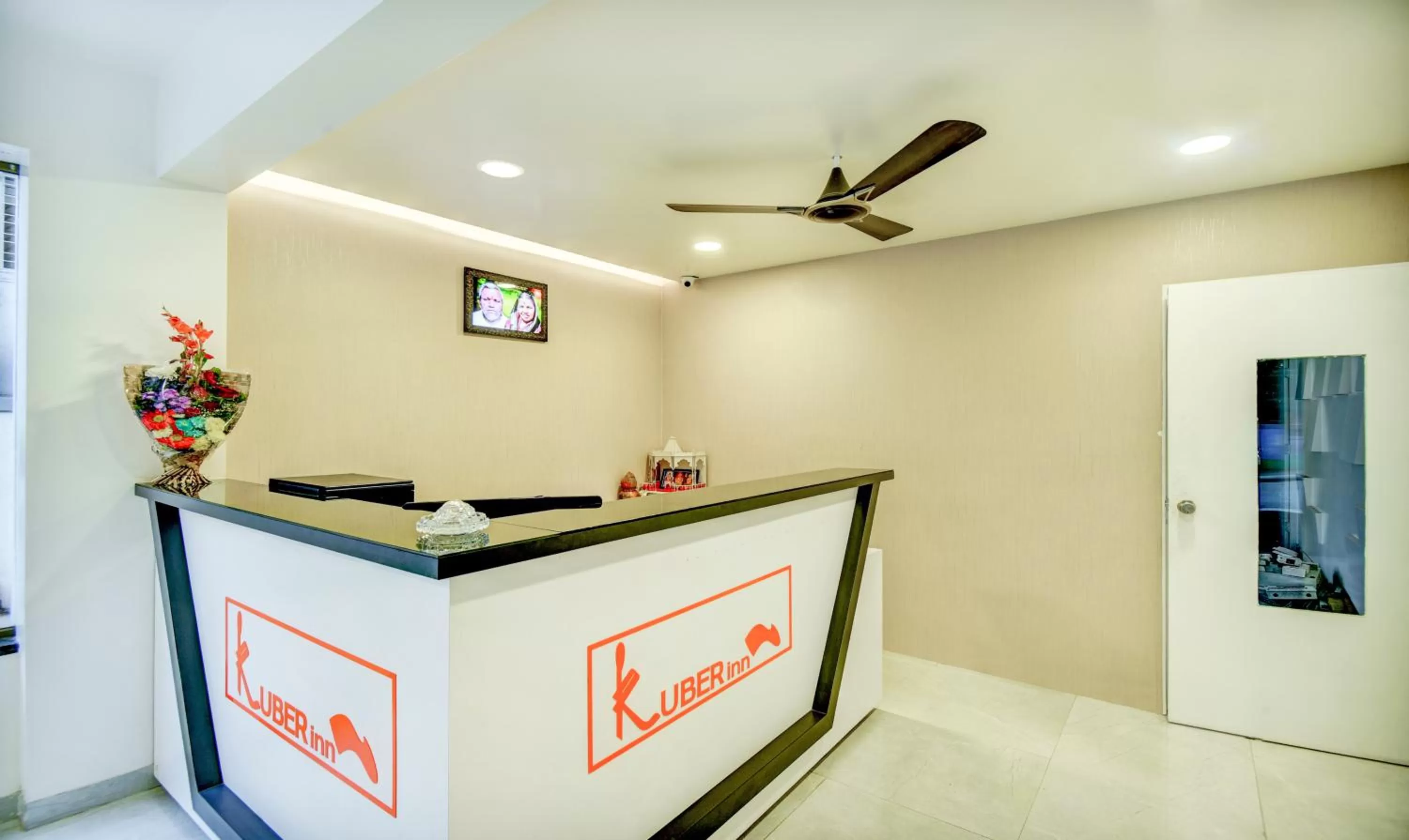 Lobby or reception, Lobby/Reception in Treebo Trend Kuber Inn