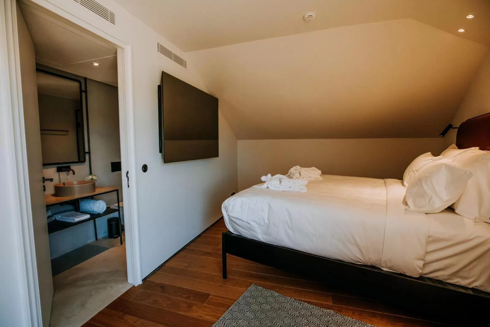 Bedroom, Bed in Exmo Hotel by Olivia