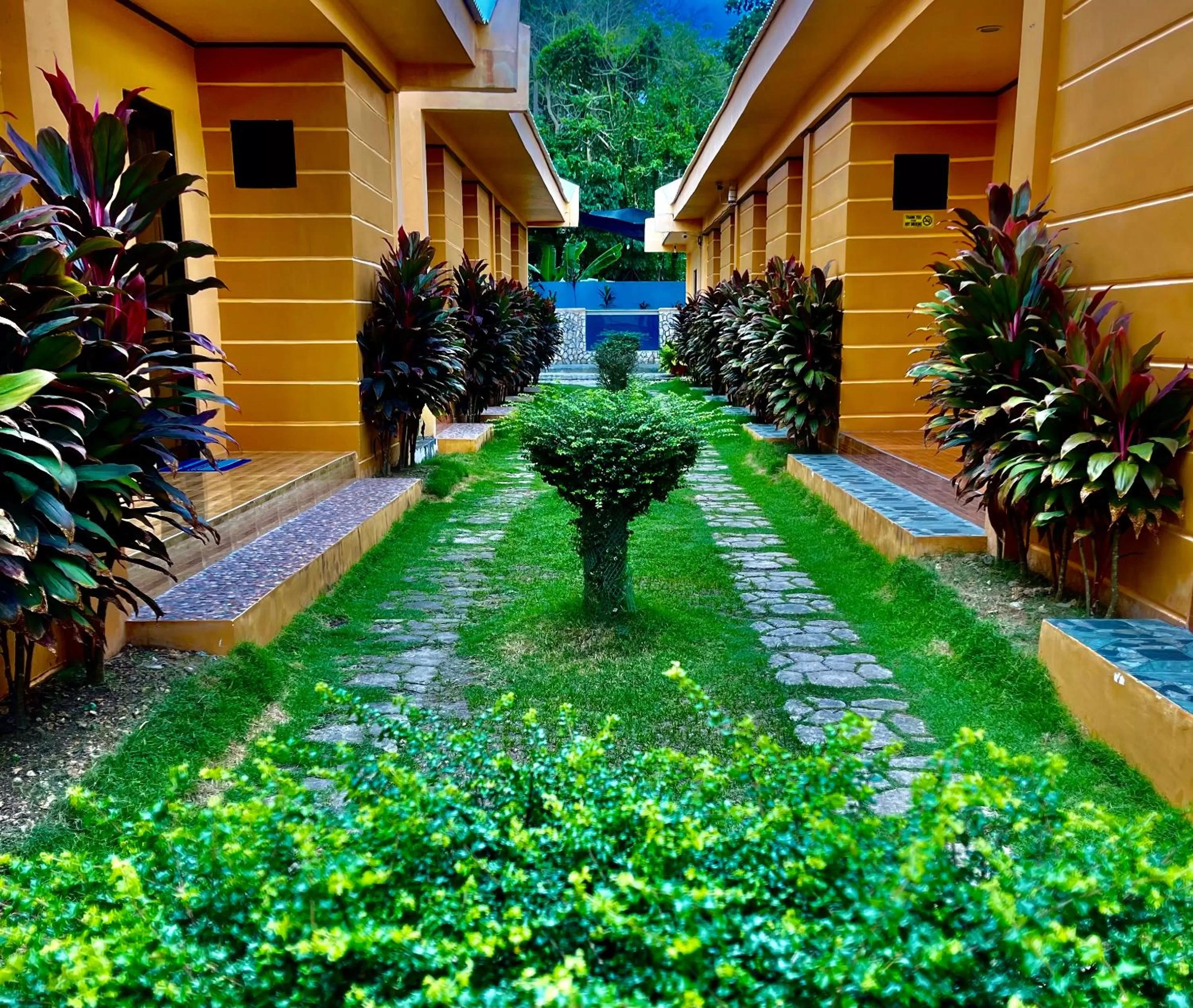 Property building in GOLDEN SUNSET INN