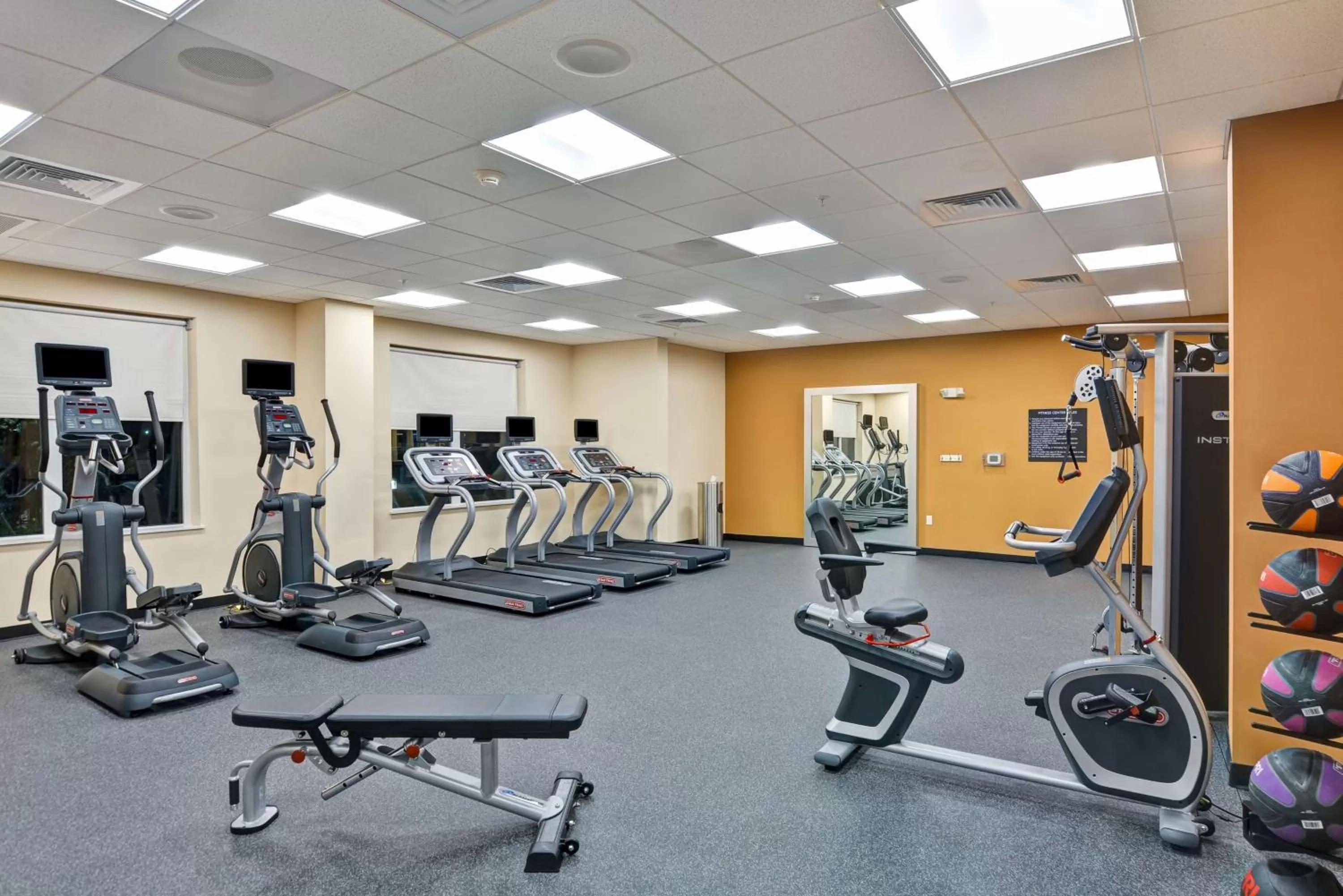 Fitness centre/facilities in Homewood Suites by Hilton New Orleans Westbank