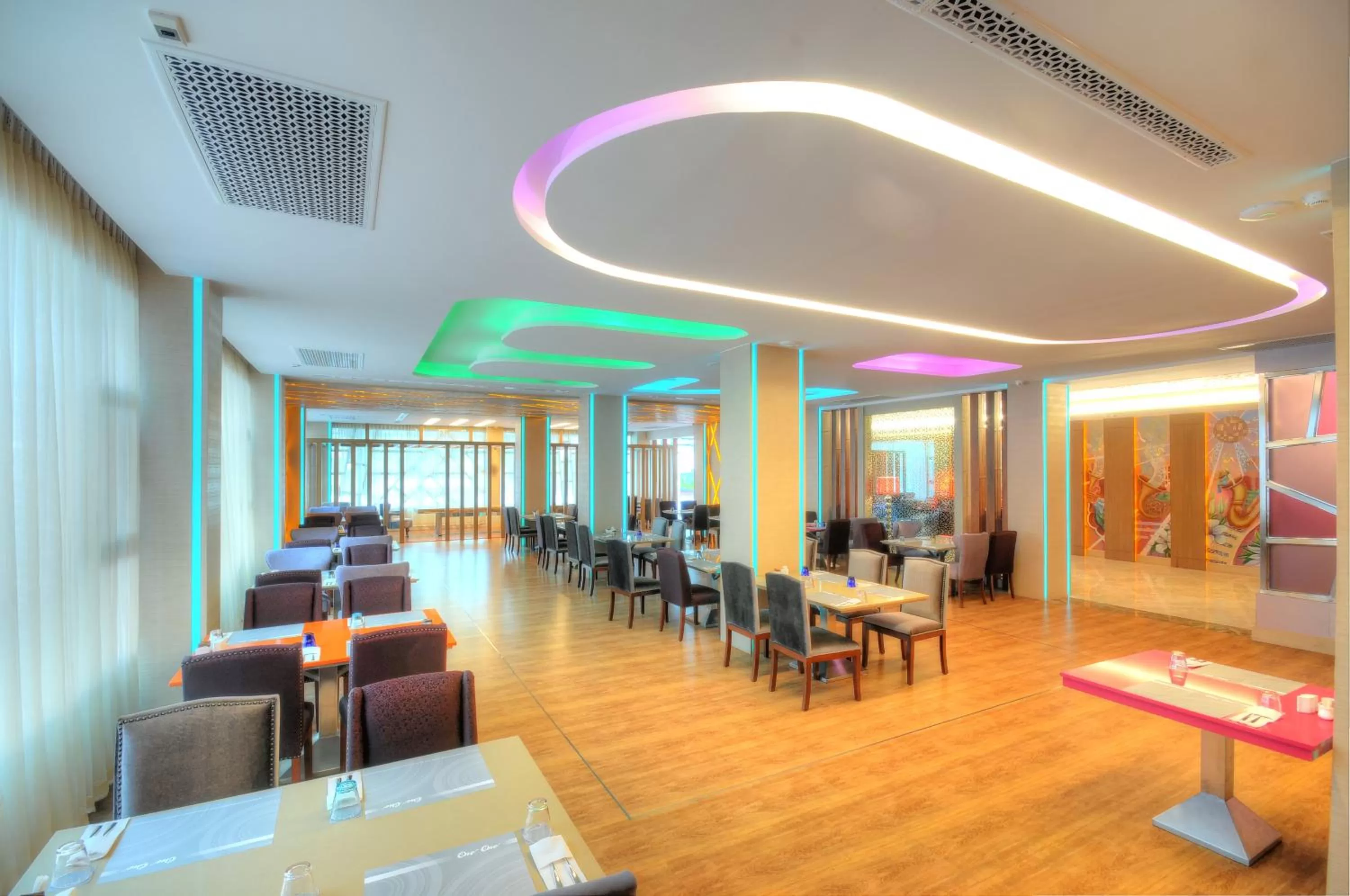 Restaurant/places to eat in One One Bangkok