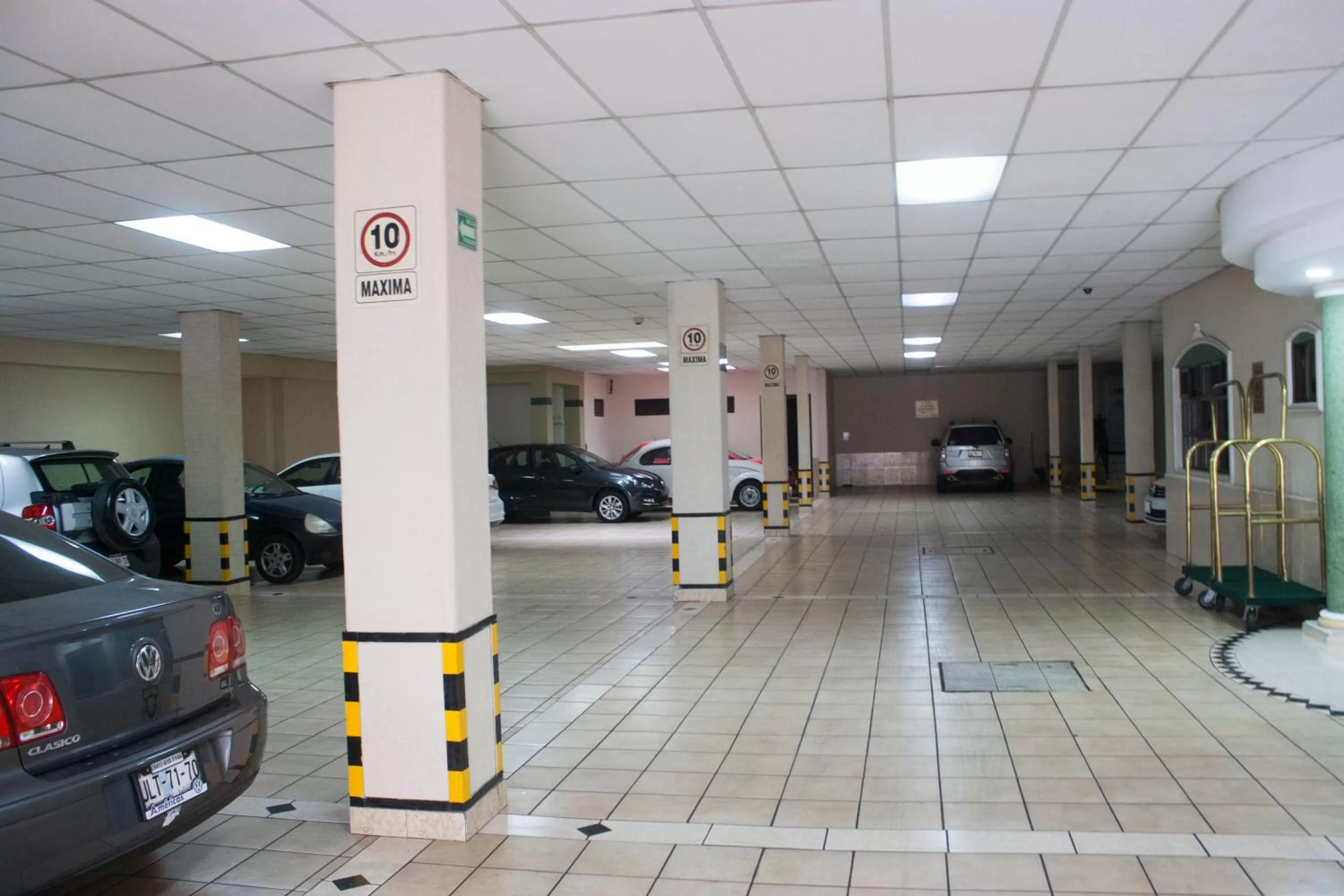 Parking in Hotel Casino Plaza