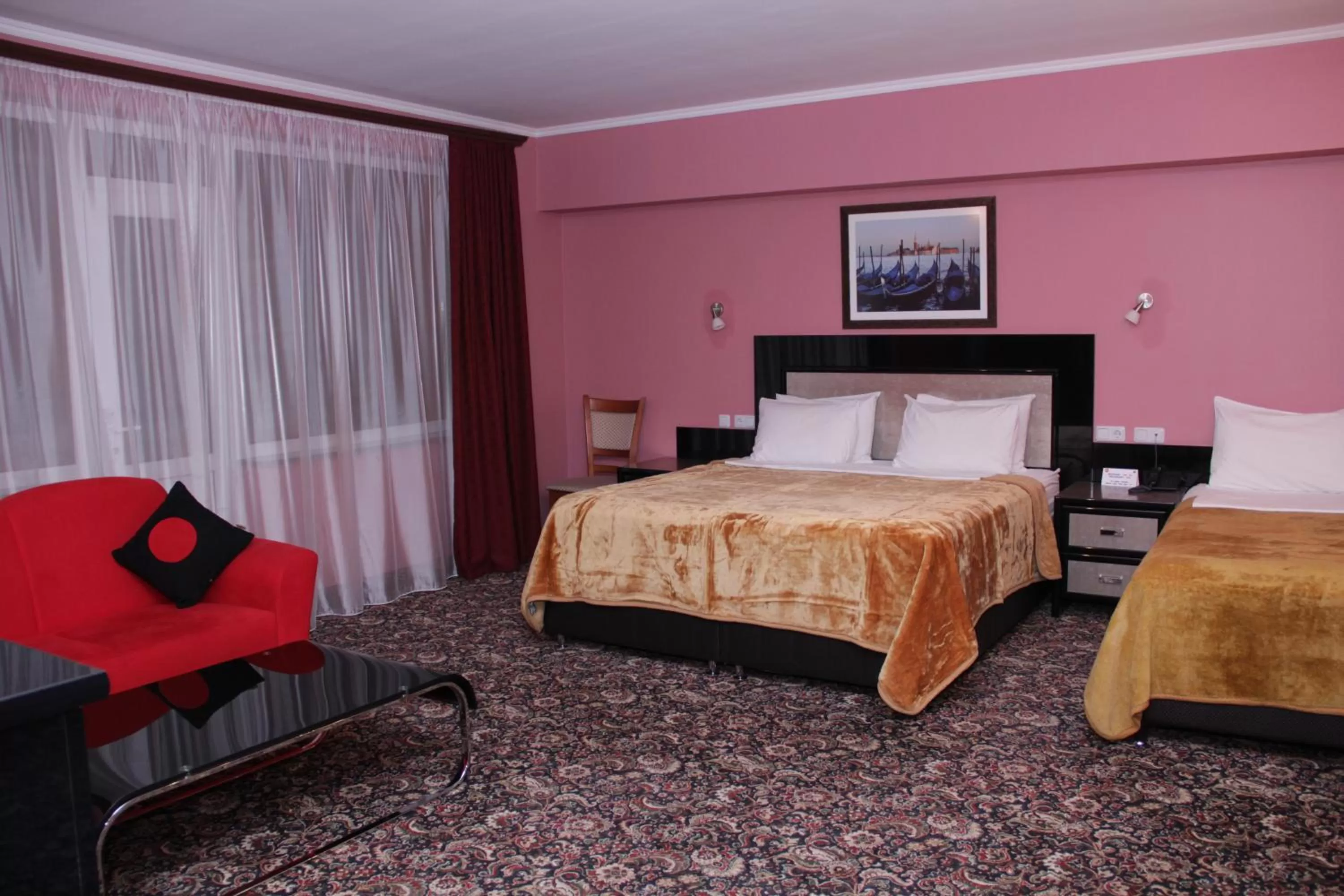 Bedroom, Bed in Erebuni Hotel Yerevan